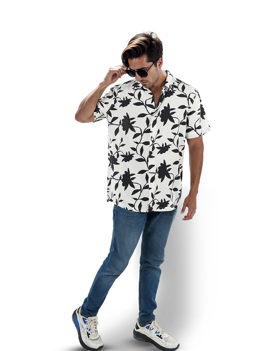 Celio Classic Floral Printed Spread Collar Short Sleeves Curved Casual Shirt