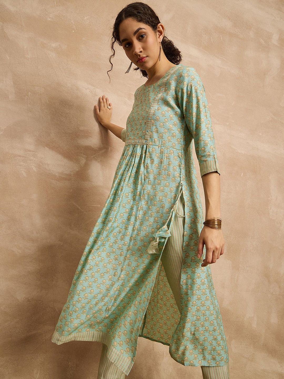 all about you Floral Printed Round Neck Three-Quarter Sleeves High Slit Kurta with Trouser