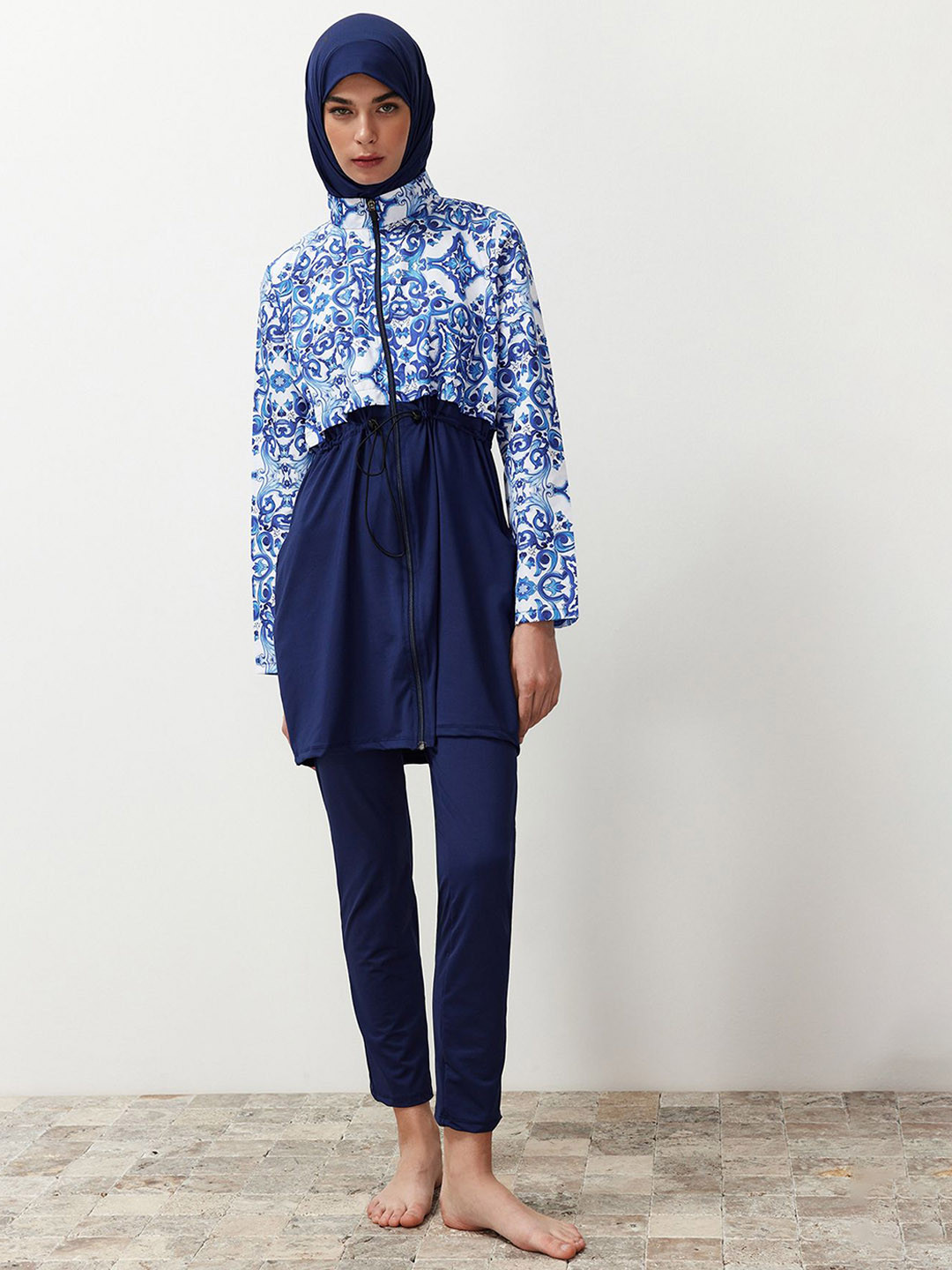 Trendyol Printed Hooded Swimwear Cover Up Set