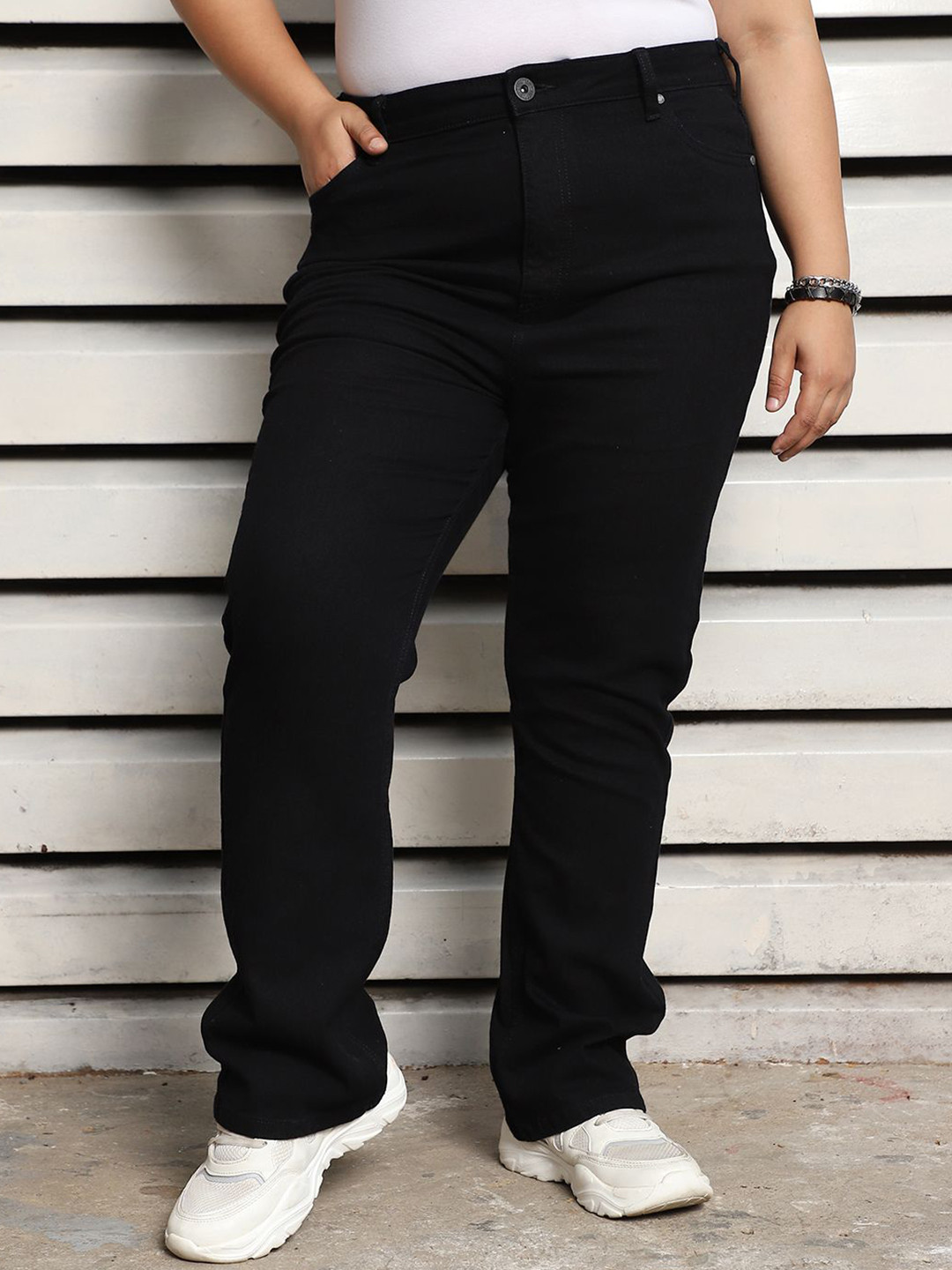 Freeform by High Star Women Stove Pipe High-Rise Jeans