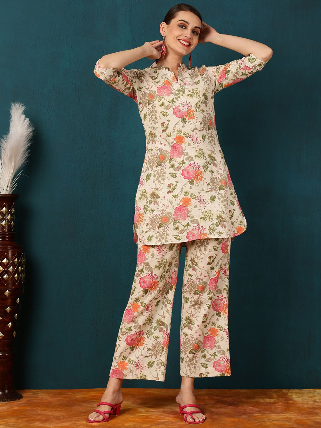 GULMOHAR JAIPUR Floral Printed Mandarin Collar Straight Kurti with Palazzos