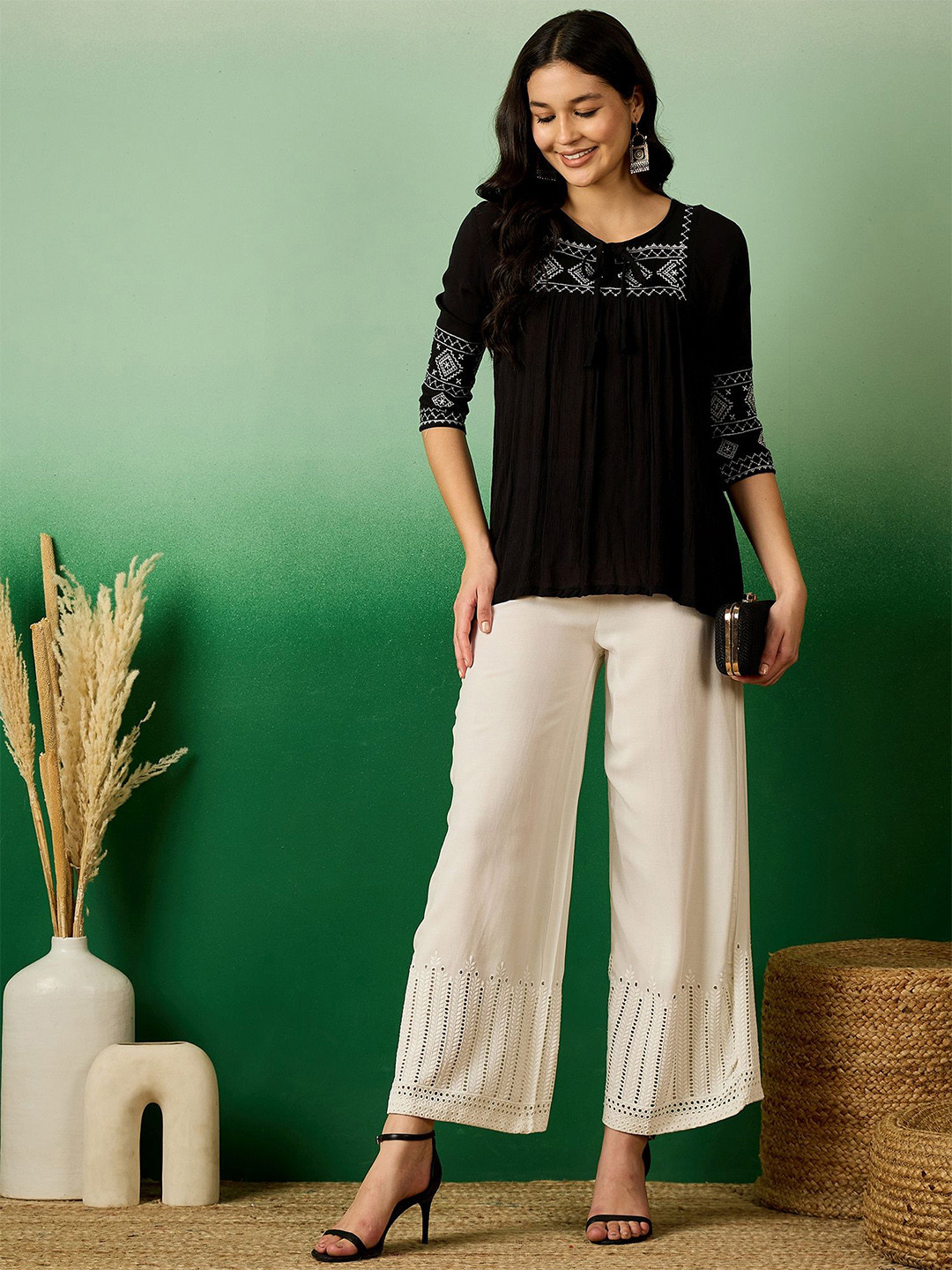 Sangria Women Off-White Wide Leg Schiffli Palazzo