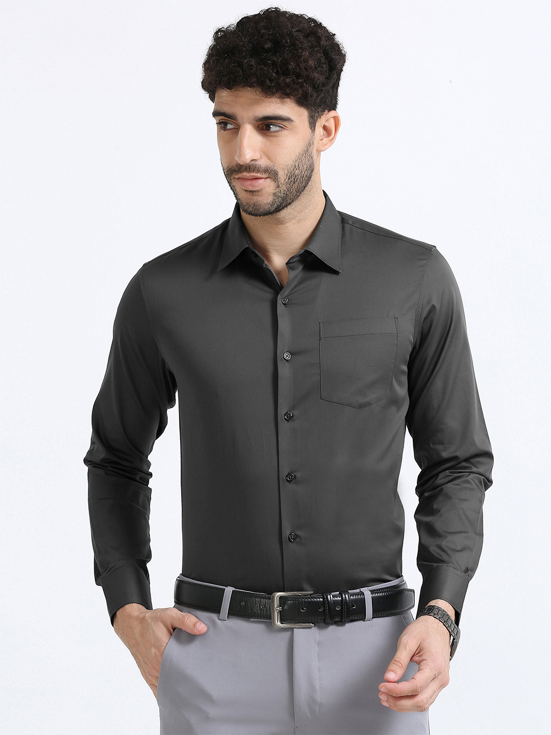 THE FORMAL CLUB Men Cambridge Giza Cotton Smart Fit Pointed Collar Solid Long Sleeve Shirt