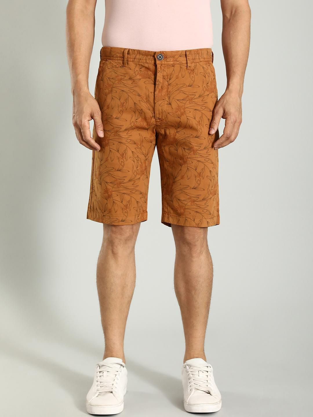 Indian Terrain Men Floral Printed Slim Fit Low-Rise Pure Cotton Chino Shorts
