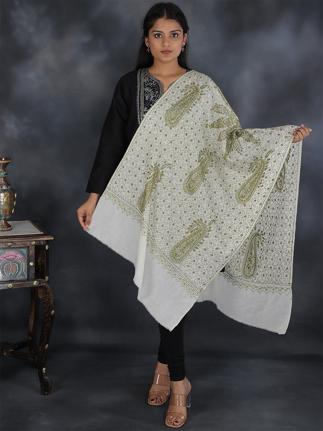 Exotic India Ivory And Green Pure Wool Sozni Hand Embroidered Paisley Kashmiri Tusha Stole