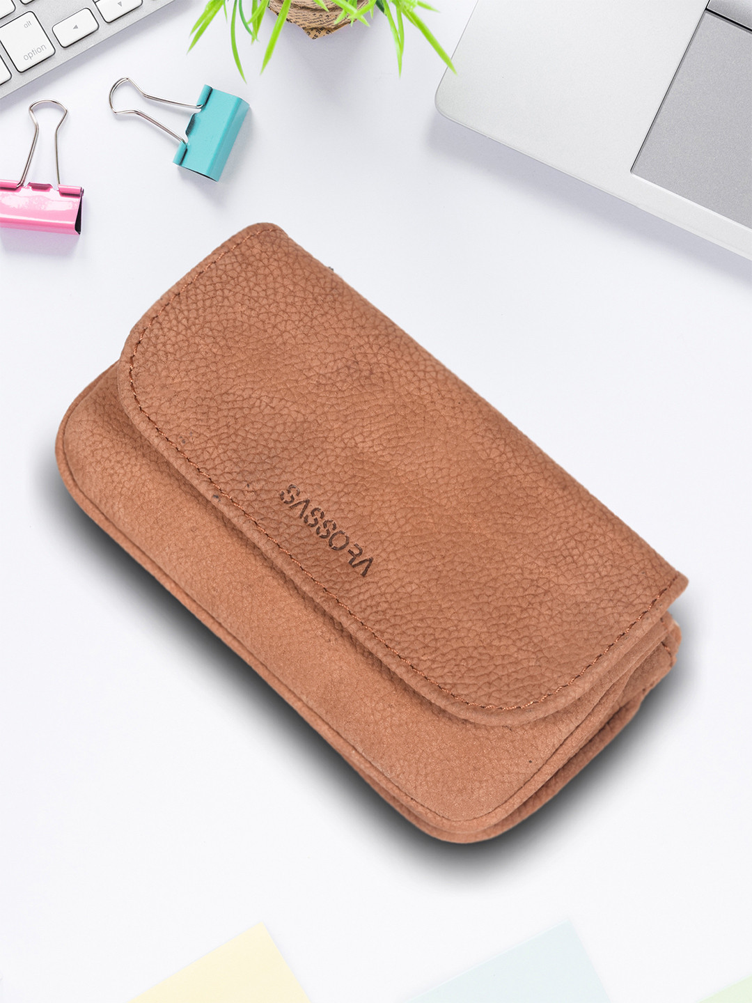 Sassora Unisex Textured Genuine Leather Compact Key Pouch