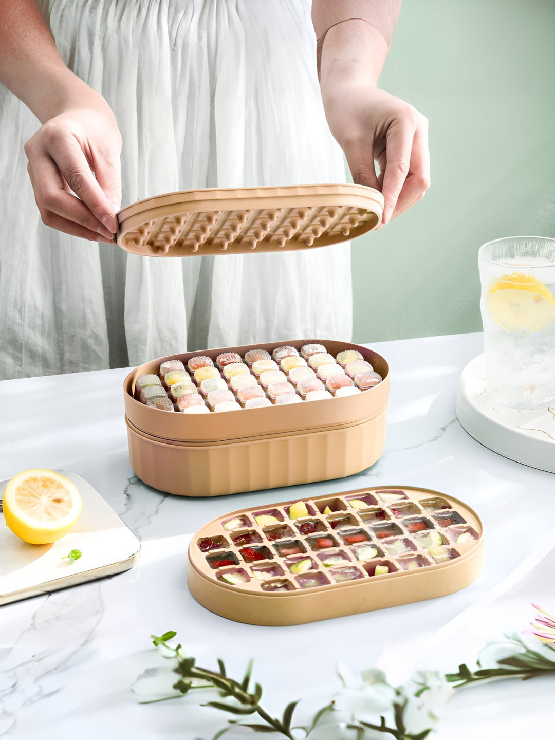 UMAI Tan Rectangular 2-Layer Ice Mould With Storage Box