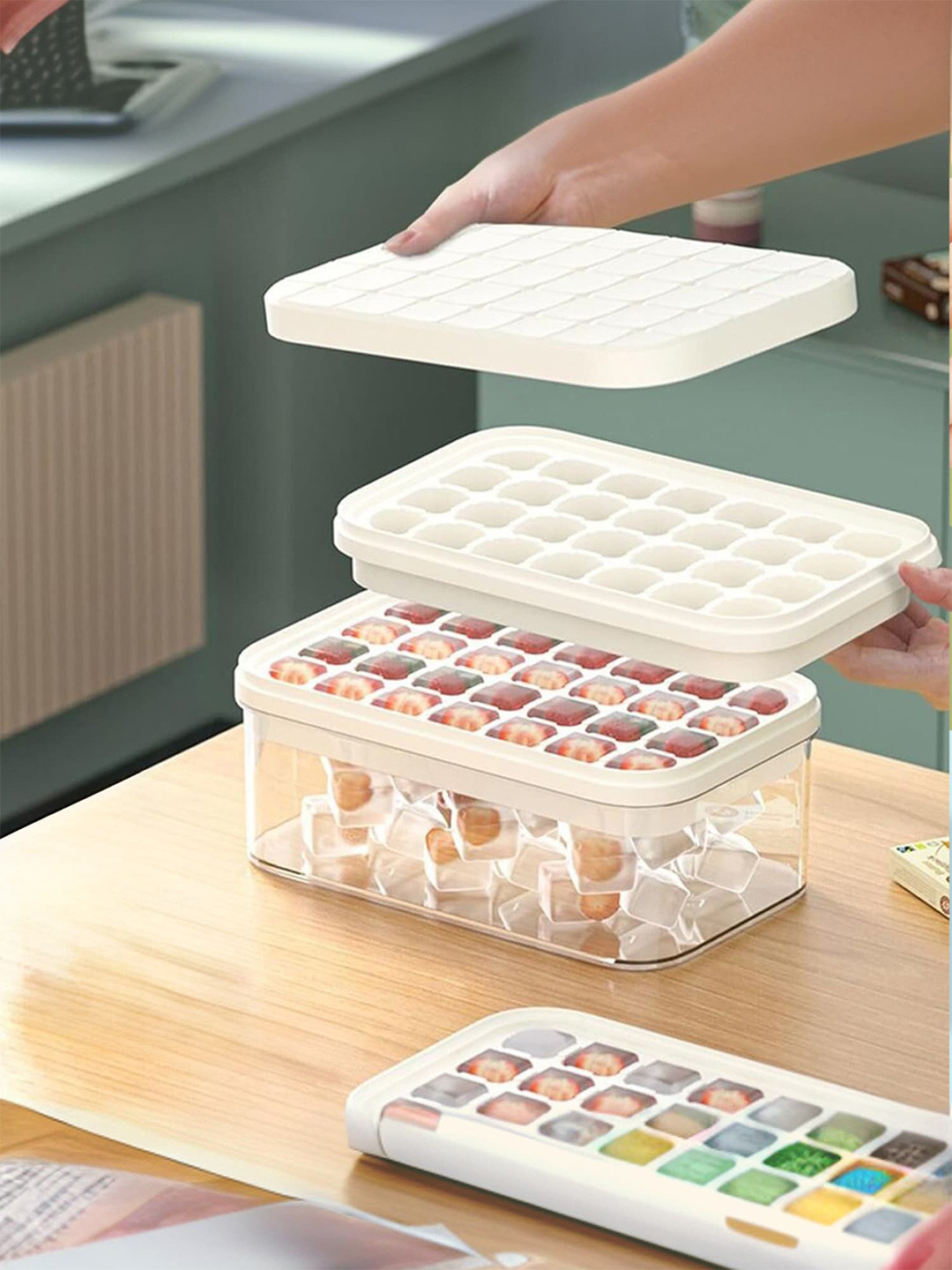UMAI White 56 Compartments 2 Layer Ice Cube Trays With Storage Box & Ice Scoop