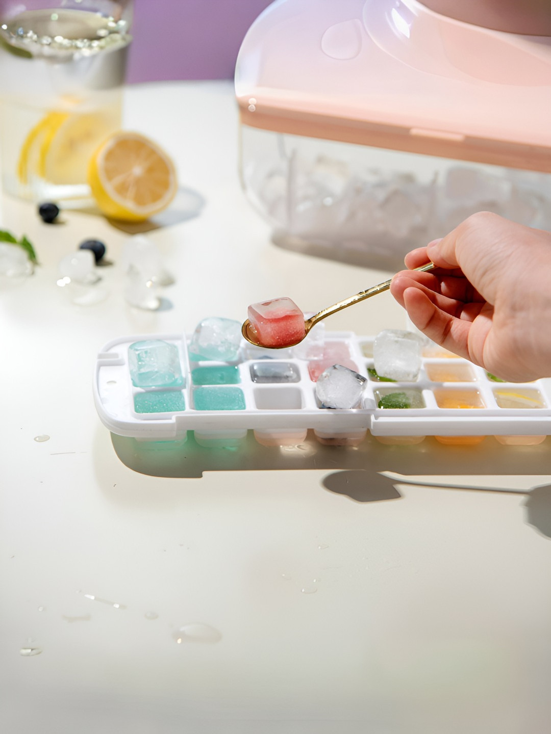 UMAI Pink & White Rectangular Silicon Ice Cube Tray With Lid