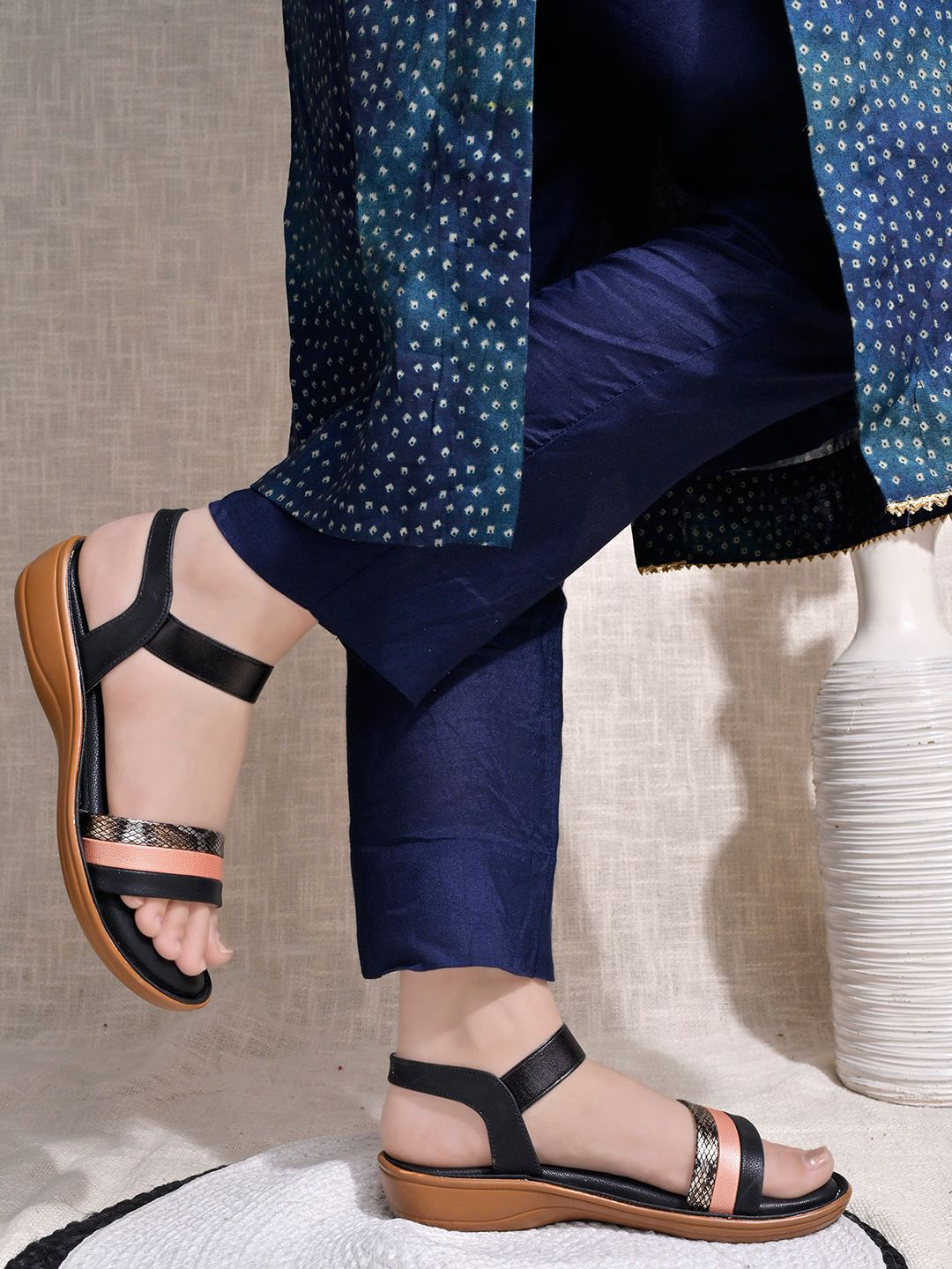 Shoetopia Women Sandals