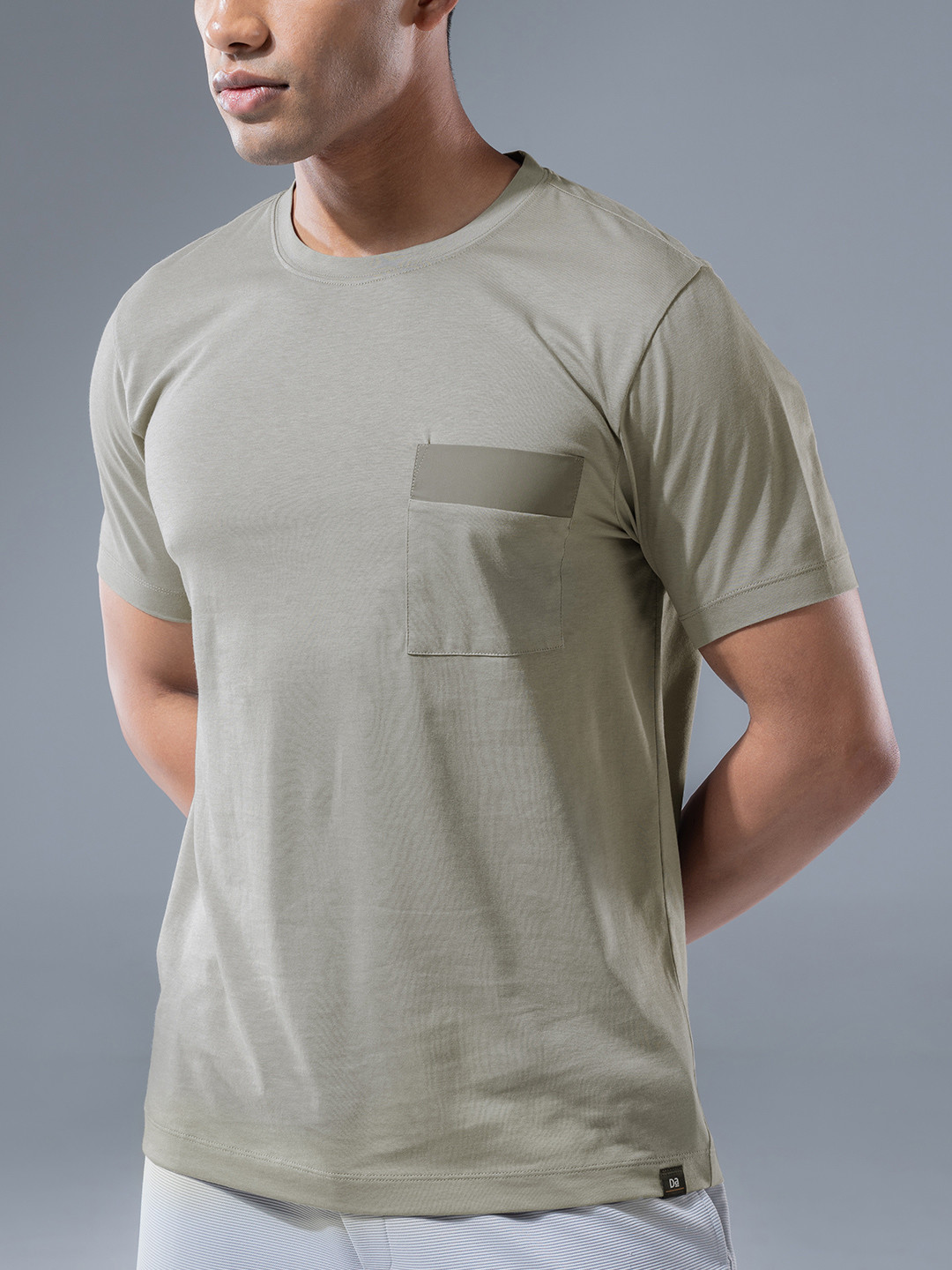 DAMENSCH Round Neck Breeze Elemental Pocket T-Shirt
