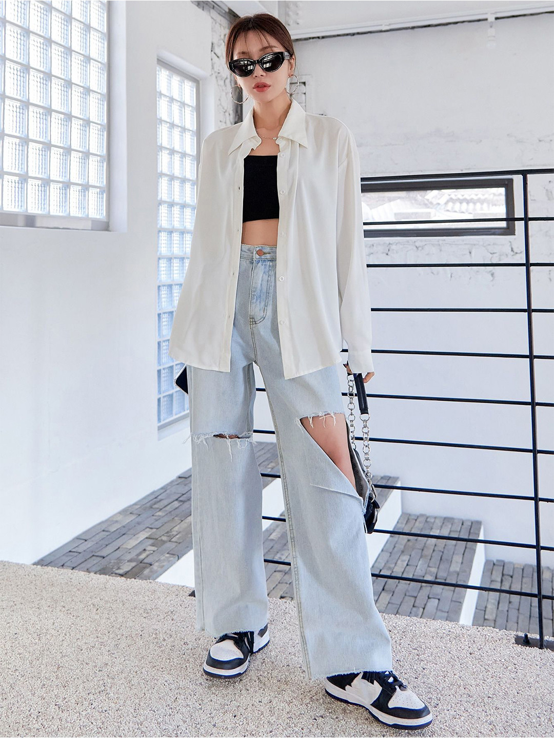 White Relaxed Fit Solid Casual Shirt