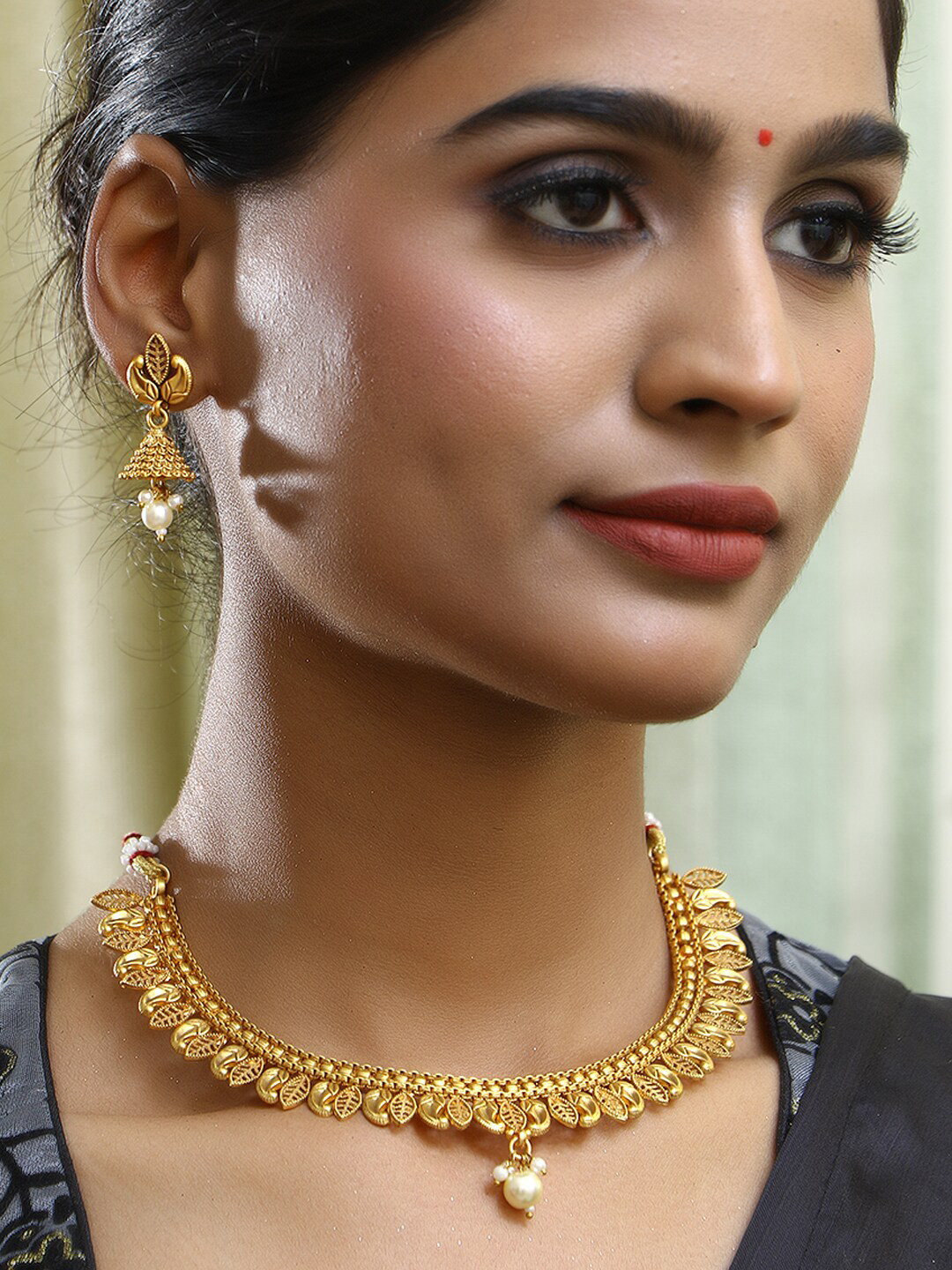 Adwitiya Collection Gold-Plated Beaded Leaf Design Jewellery Set