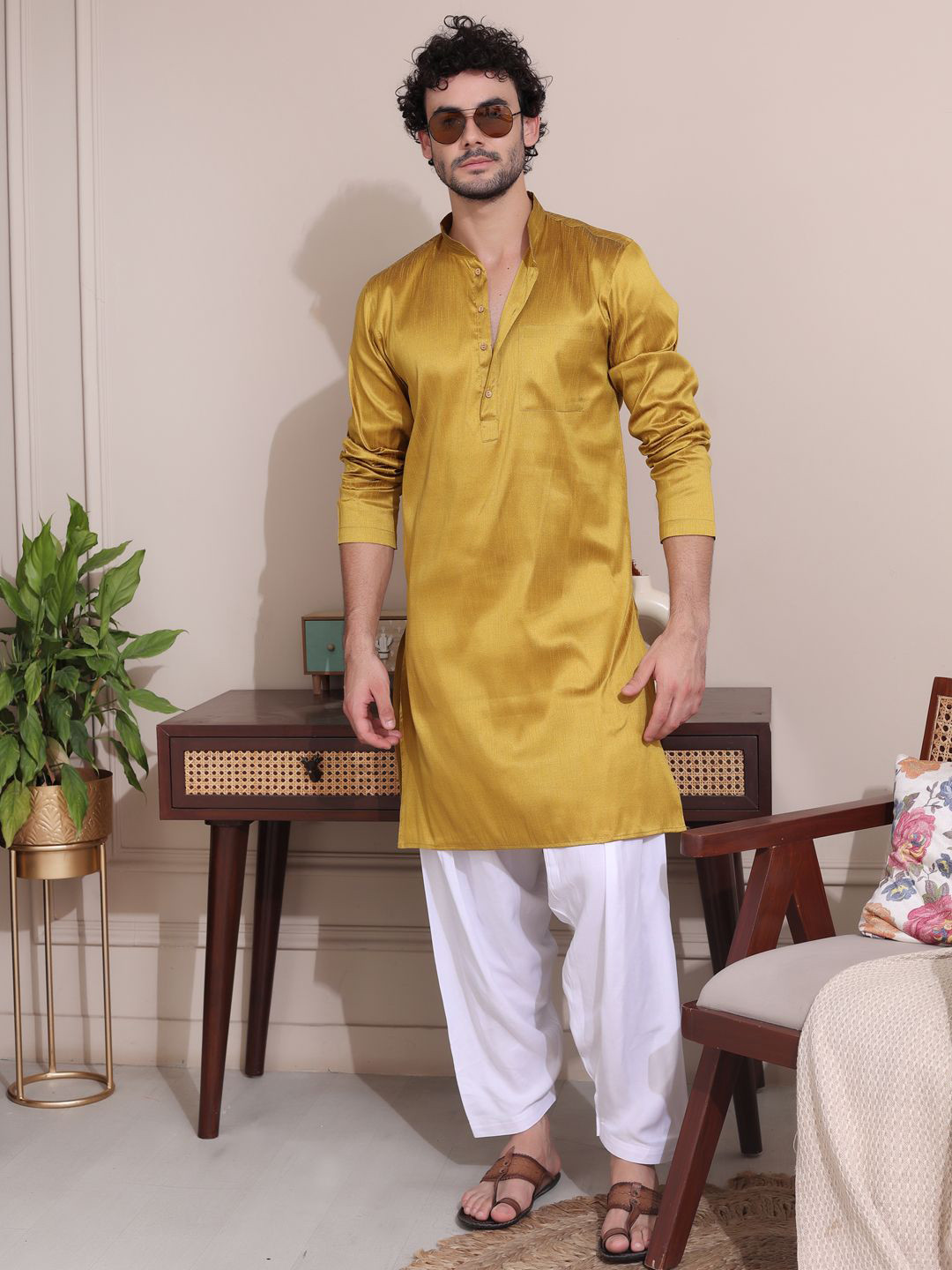 MIDAV Mandarin Collar Long Sleeves Straight Kurta