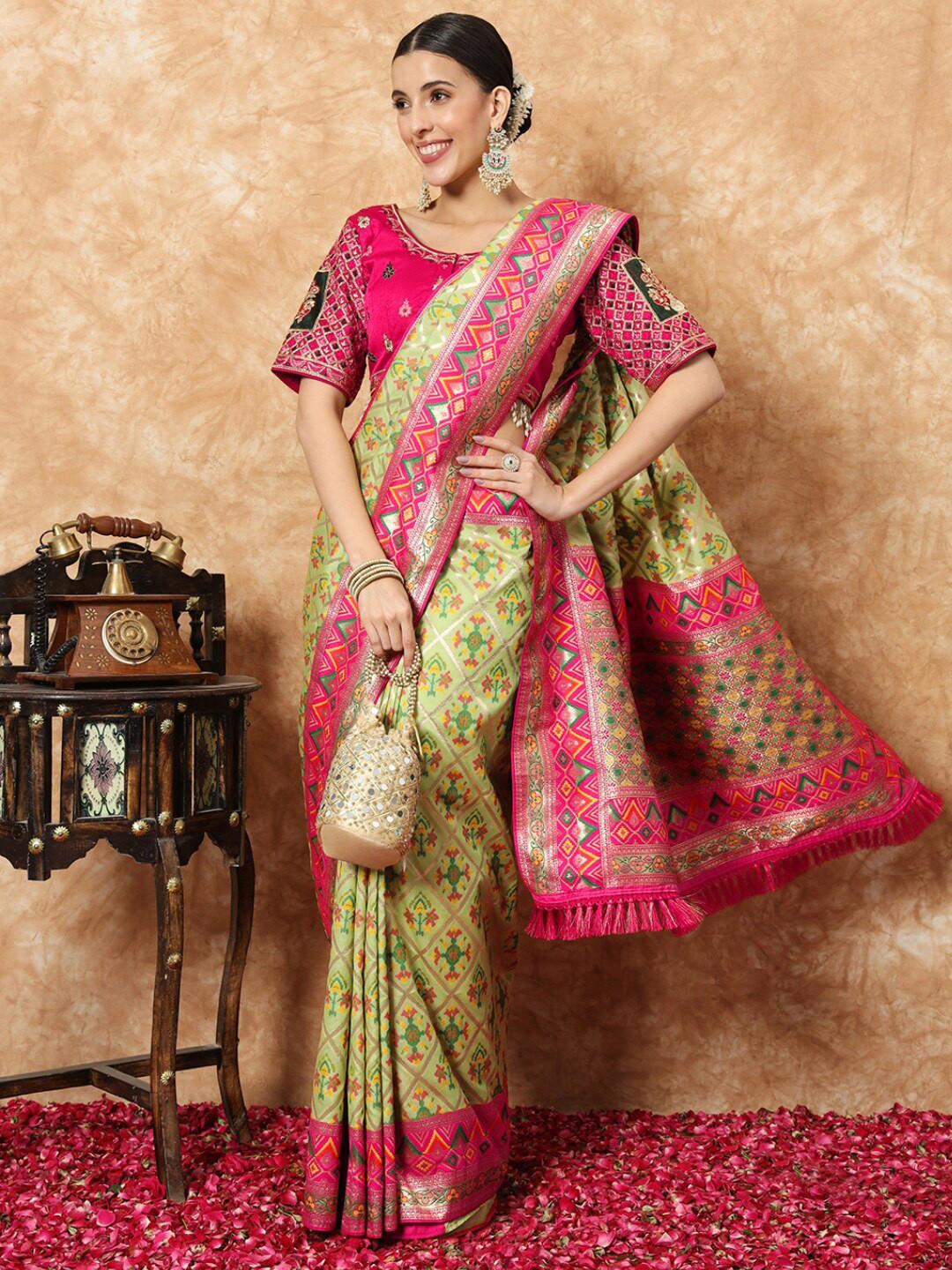 Chhabra 555 Allover Zari Woven Ethnic Motif Saree