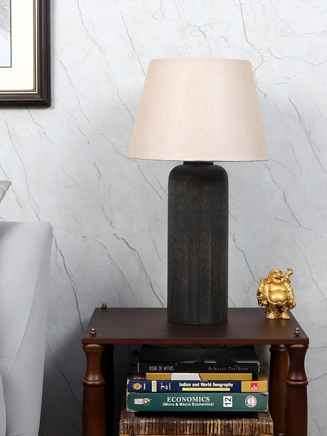 TU CASA Black & Cream Wooden Frustum Table Lamp