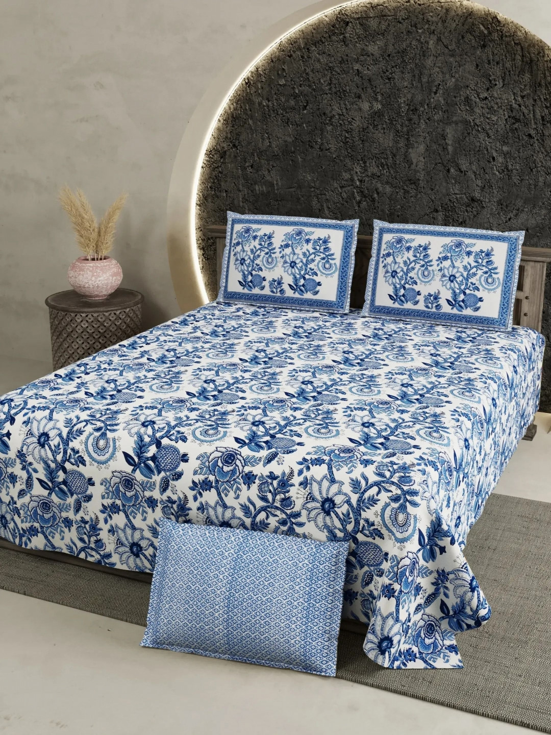 LIVING ROOTS Blue Floral Cotton 300 TC King Fine Bedsheet with 2 Pillow Covers-104 x 104 inches