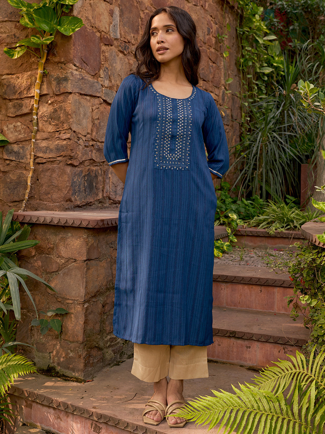 Libas Round Neck Ethnic Motifs Embroidered Dobby Straight Kurta