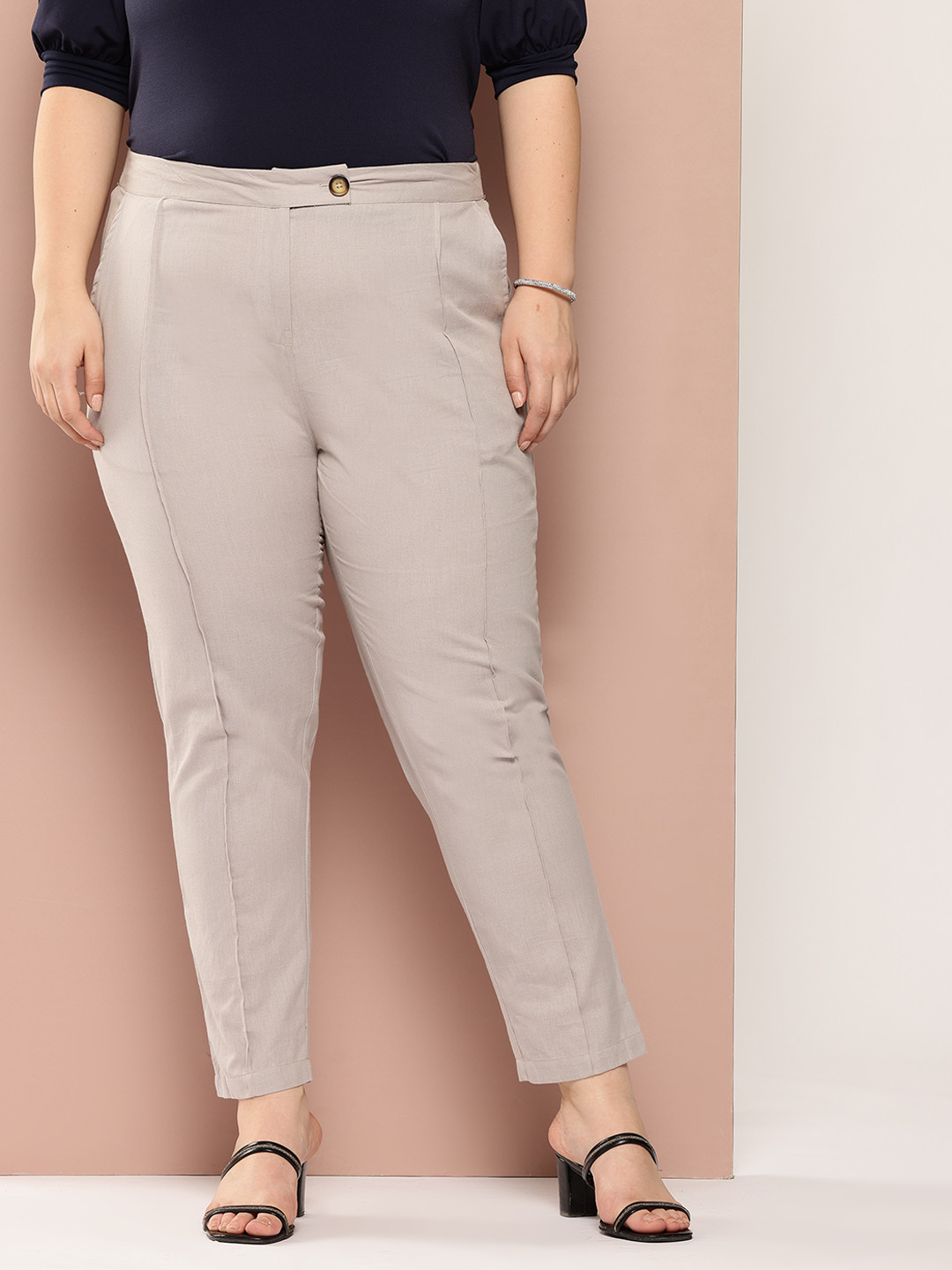 Sztori Women Plus sized Cotton Linen Cigarette Trousers