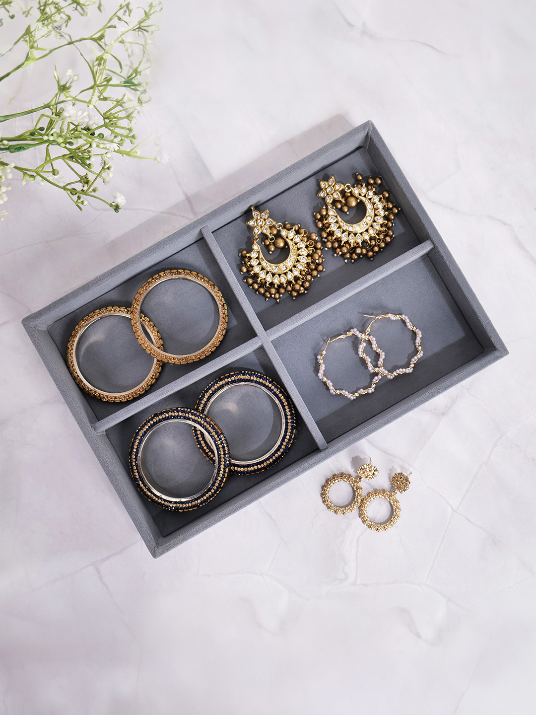 La Trove 4 Grid Grey Big Velvet Organizer Tray