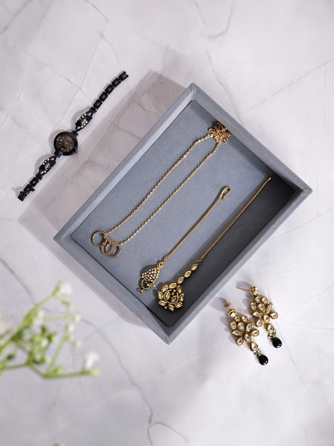 La Trove Grey Small Velvet Plain Jewellery Organizer Tray