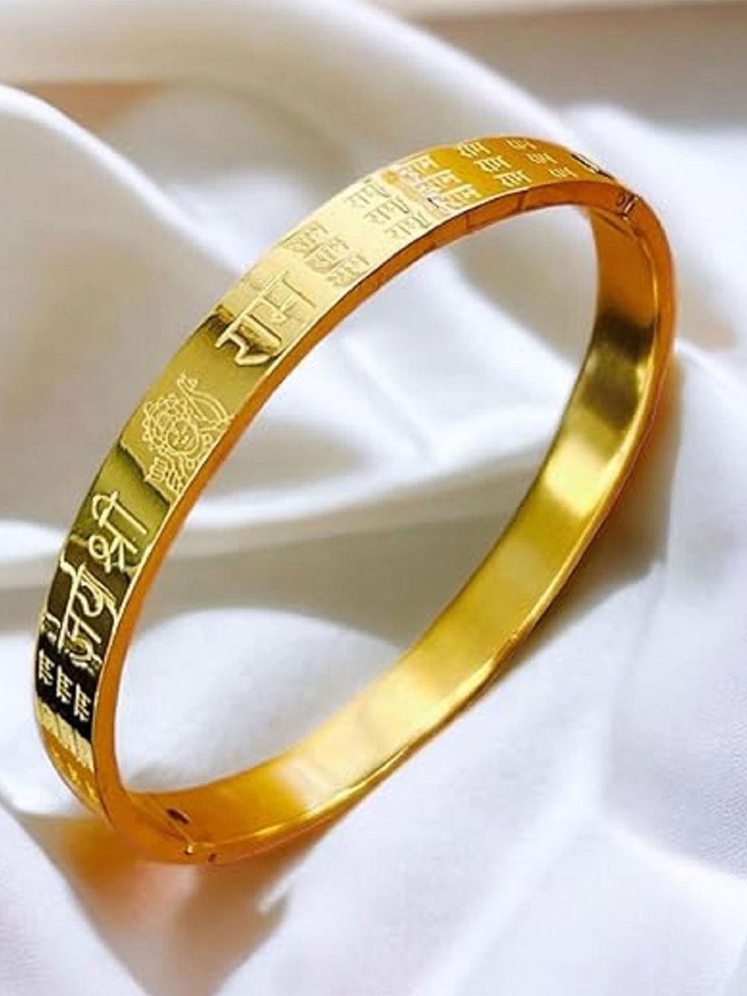 WATCHSTAR Unisex Gold-Plated Stainless Steel Ram design Kada Bracelet