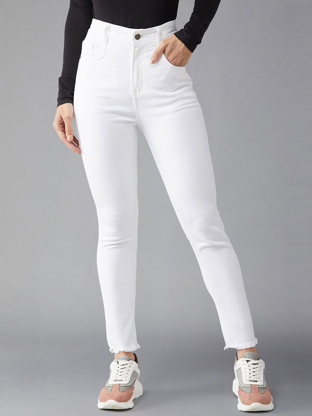DOLCE CRUDO Brought Forward Women Skinny Fit High-Rise Clean Look Stretchable Jeans