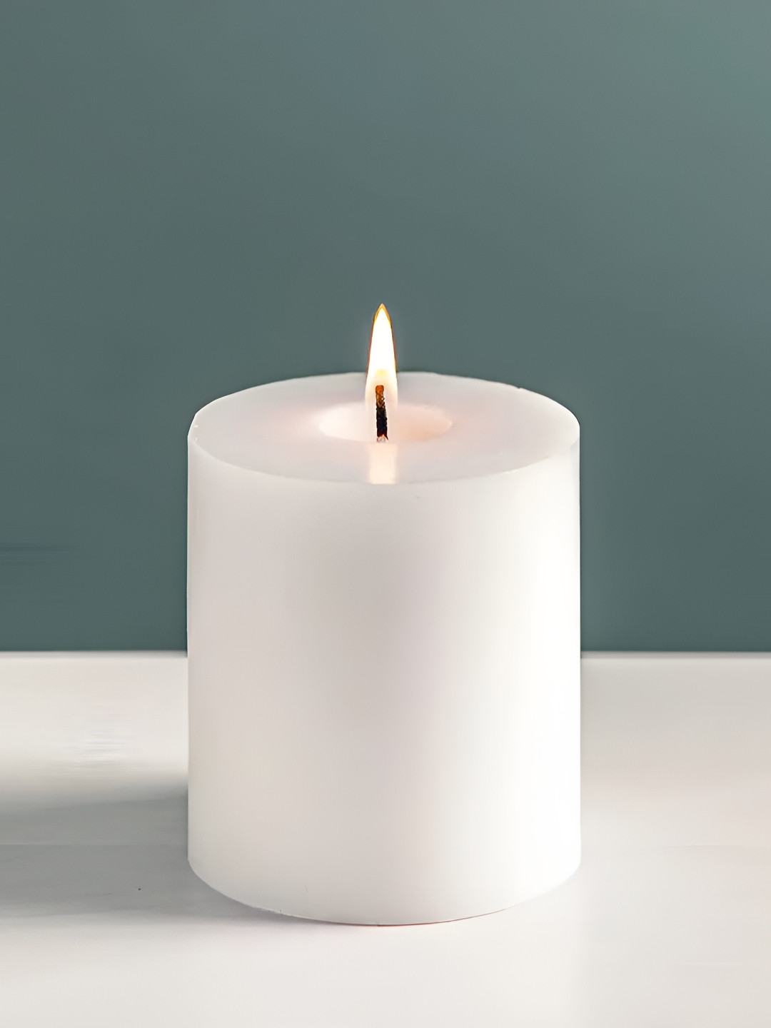 atorakushon Paraffin Scented 1 Wick Scented Solid Geometric Regular Pillar Candles