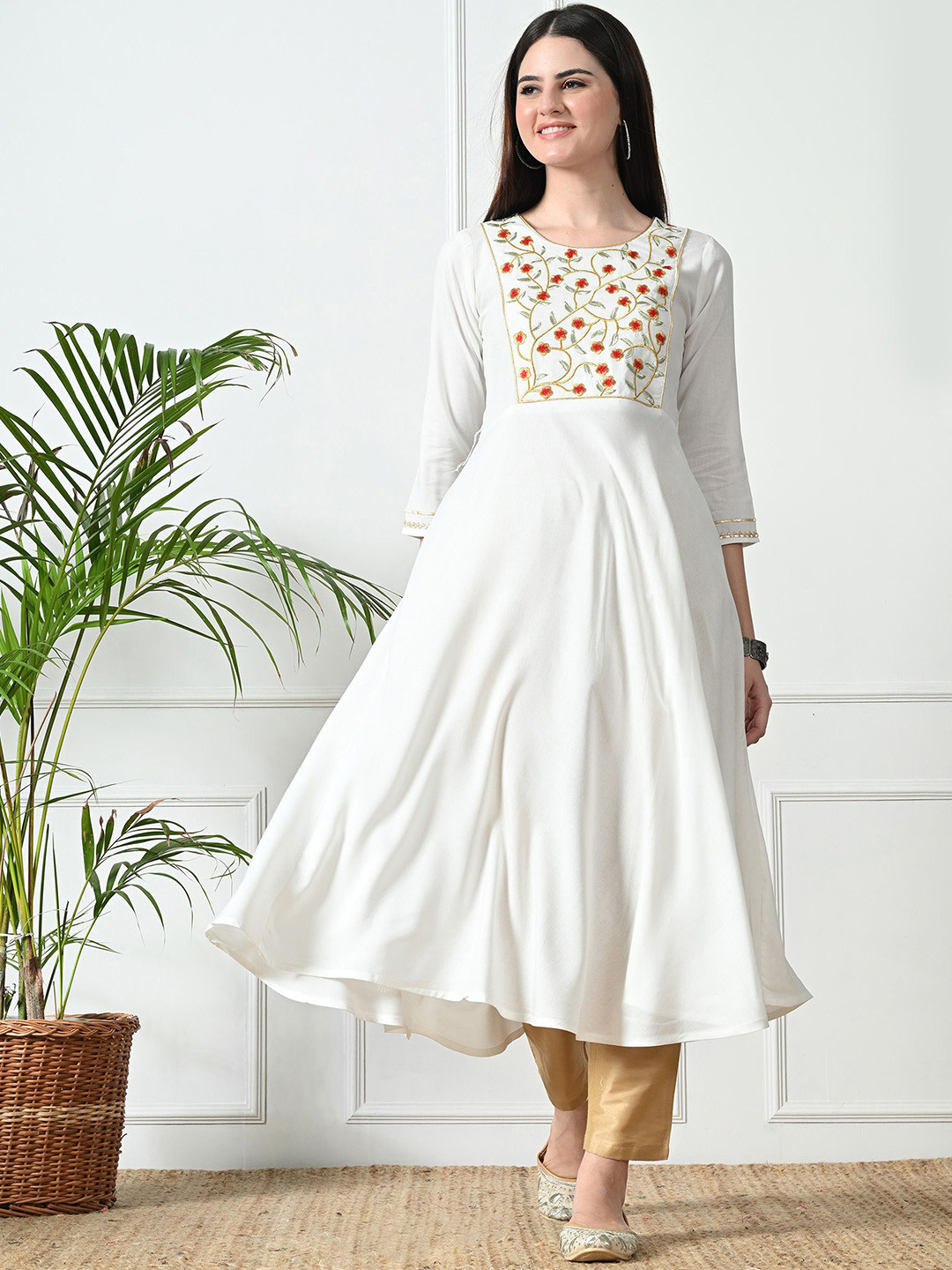 DANEEN Floral Embroidered Round Neck A-Line Kurta