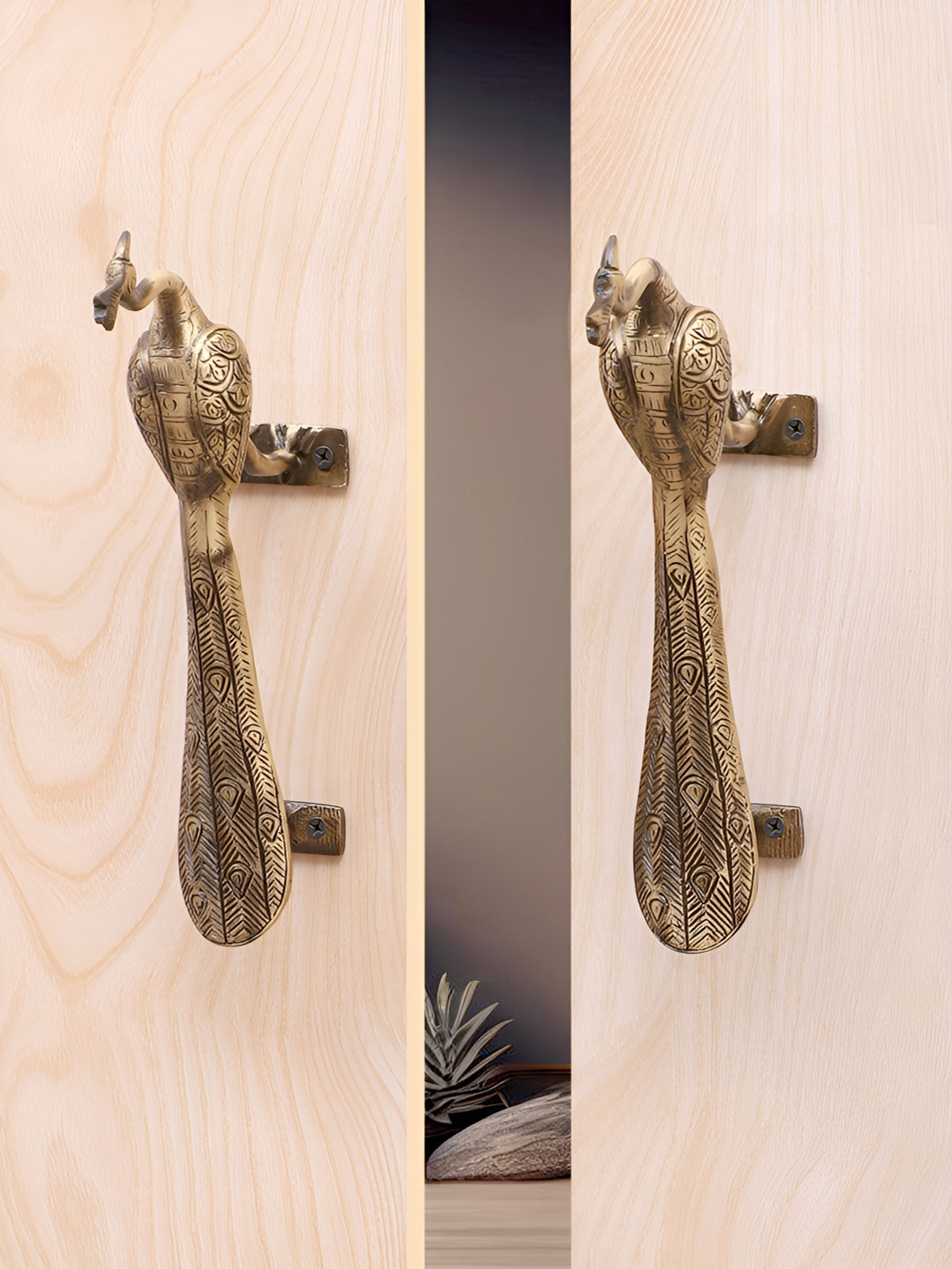 Two Moustaches 2-Pcs Brown Peacock Design Door Lever Handles