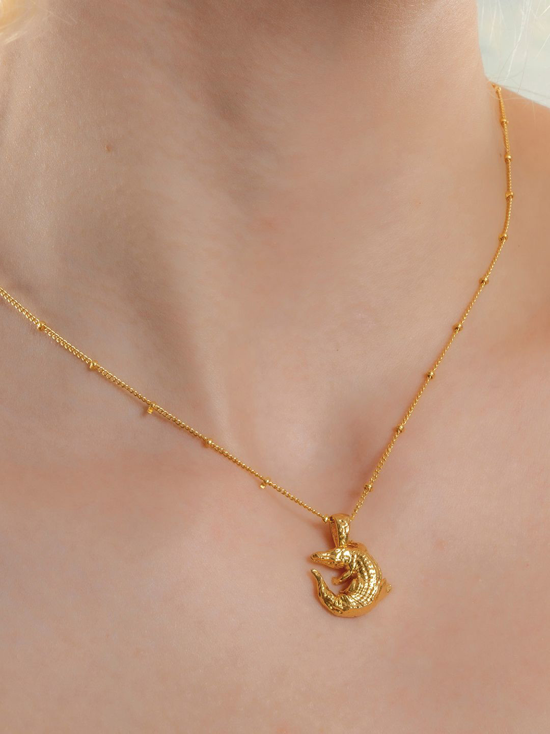 ARVINO 14k Gold Plated Pendant With Chain