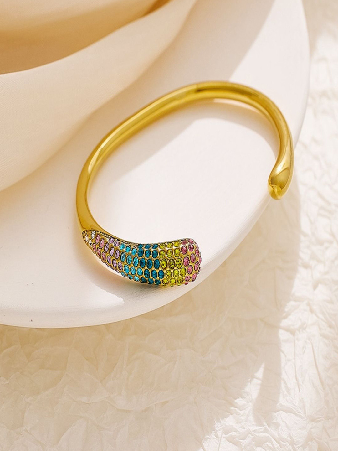 AQUASTREET Zircon 18K Gold-Plated Waterproof Open Bracelet