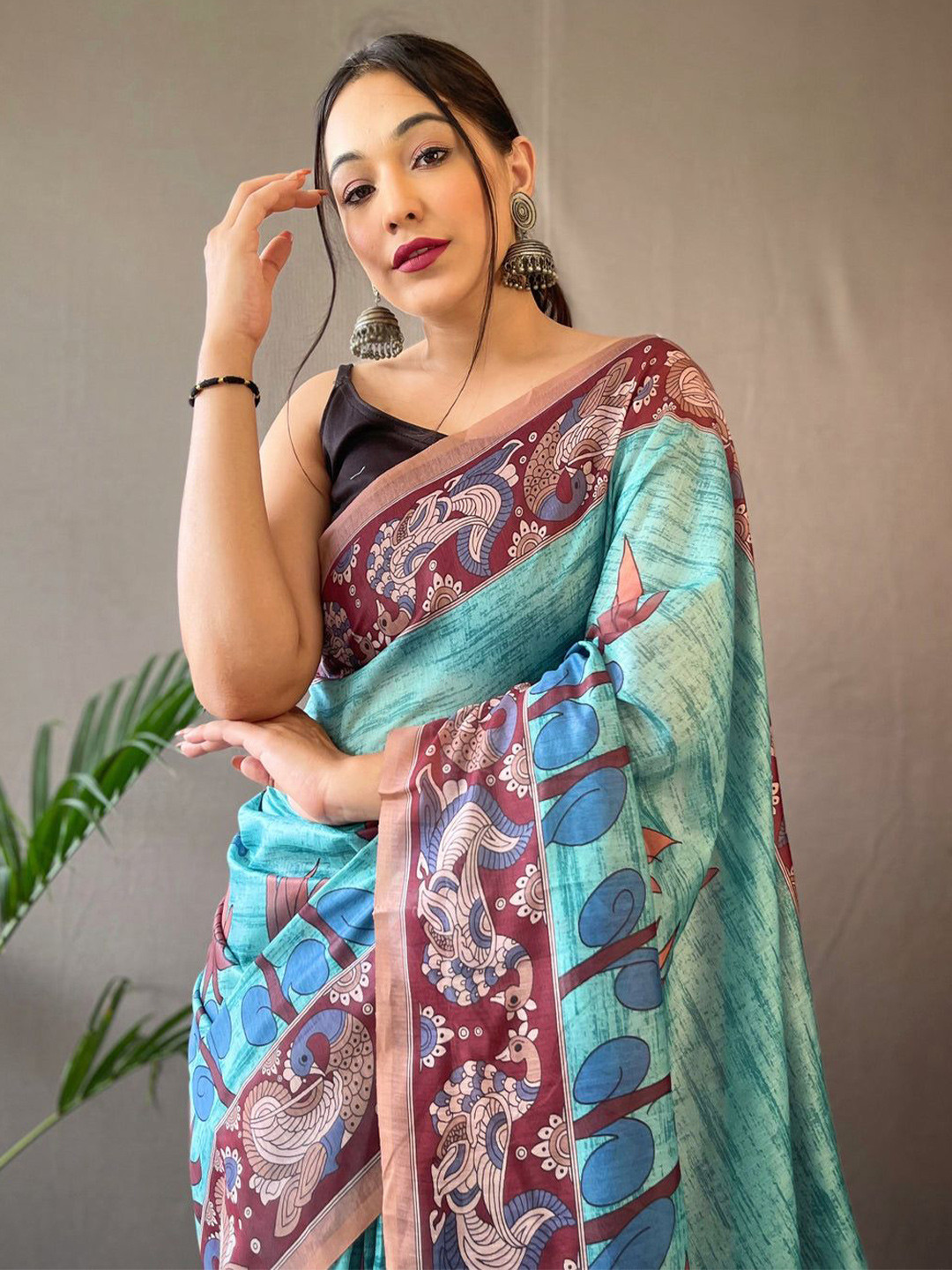 Celeb Styles Pure Linen Printed Saree