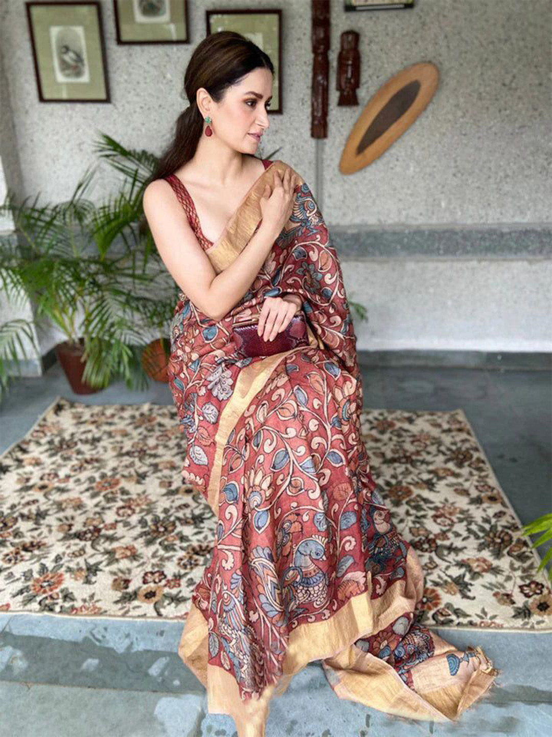 Celeb Styles Digital Printed Ethnic Motifs Zari Pure Linen Saree