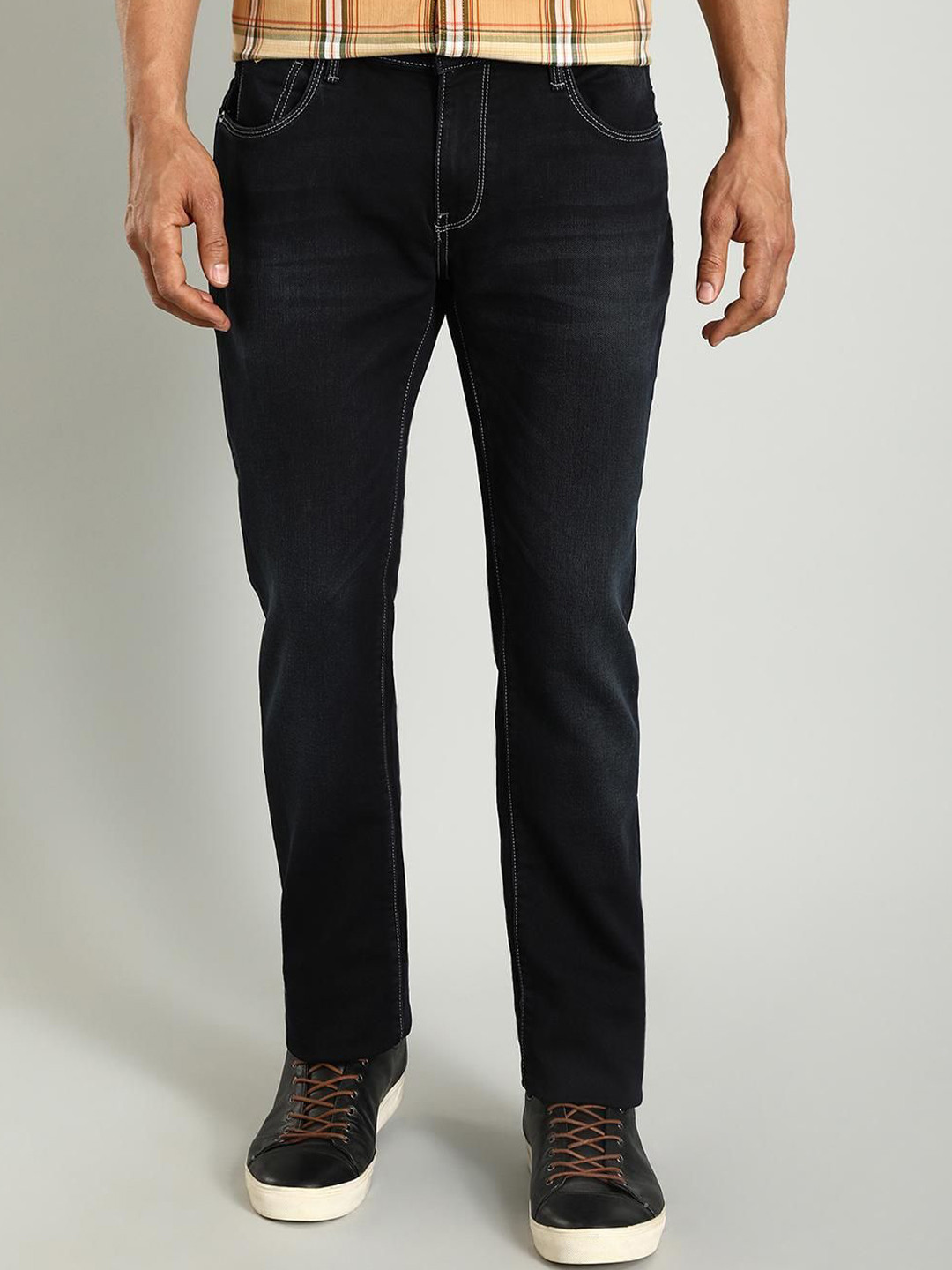 Indian Terrain Men Jean Tapered Fit Clean Look Whiskers Stretchable Jeans