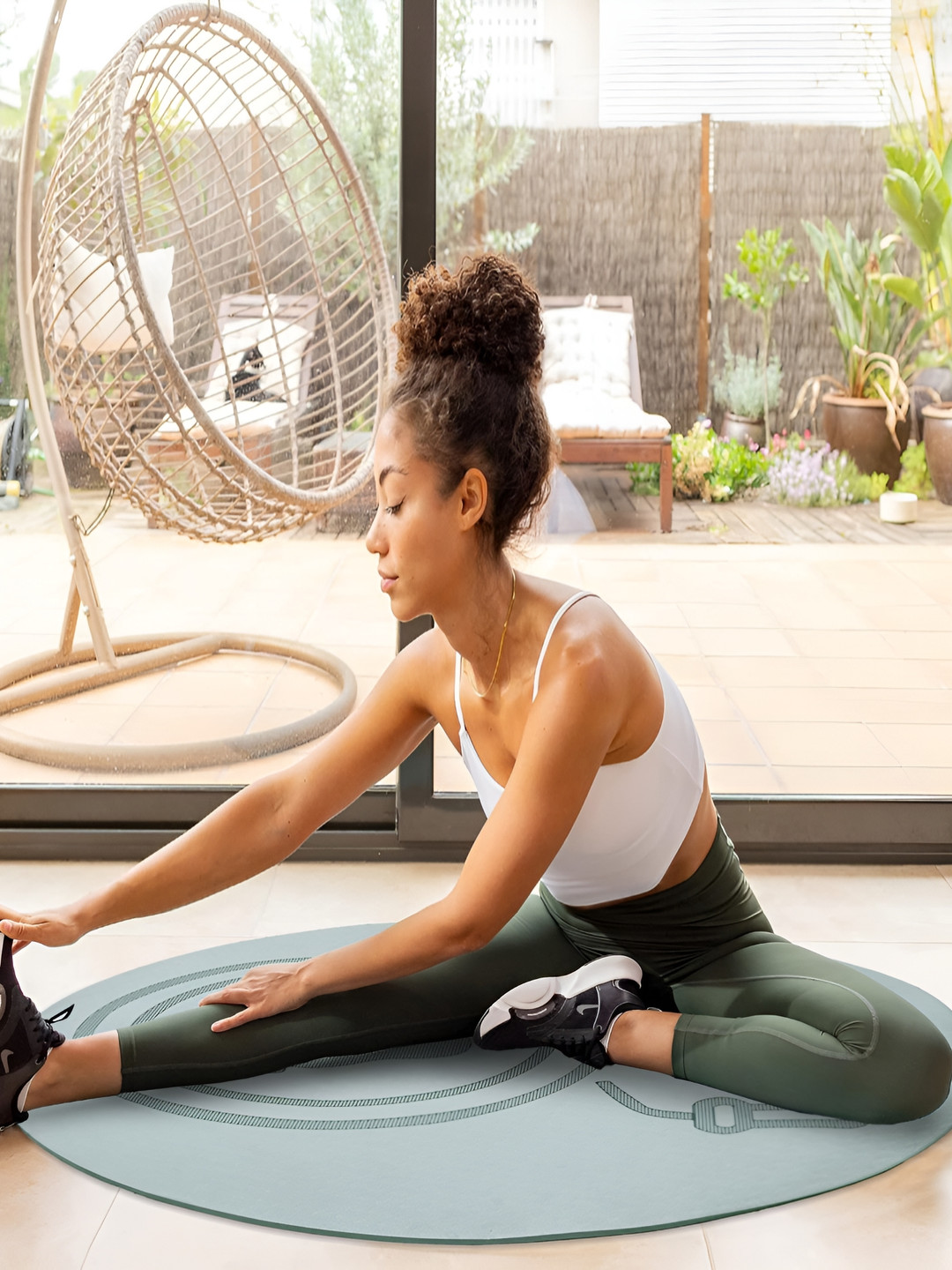 Aura Blue Printed Round Shaped Anti-Skid Yoga Mat