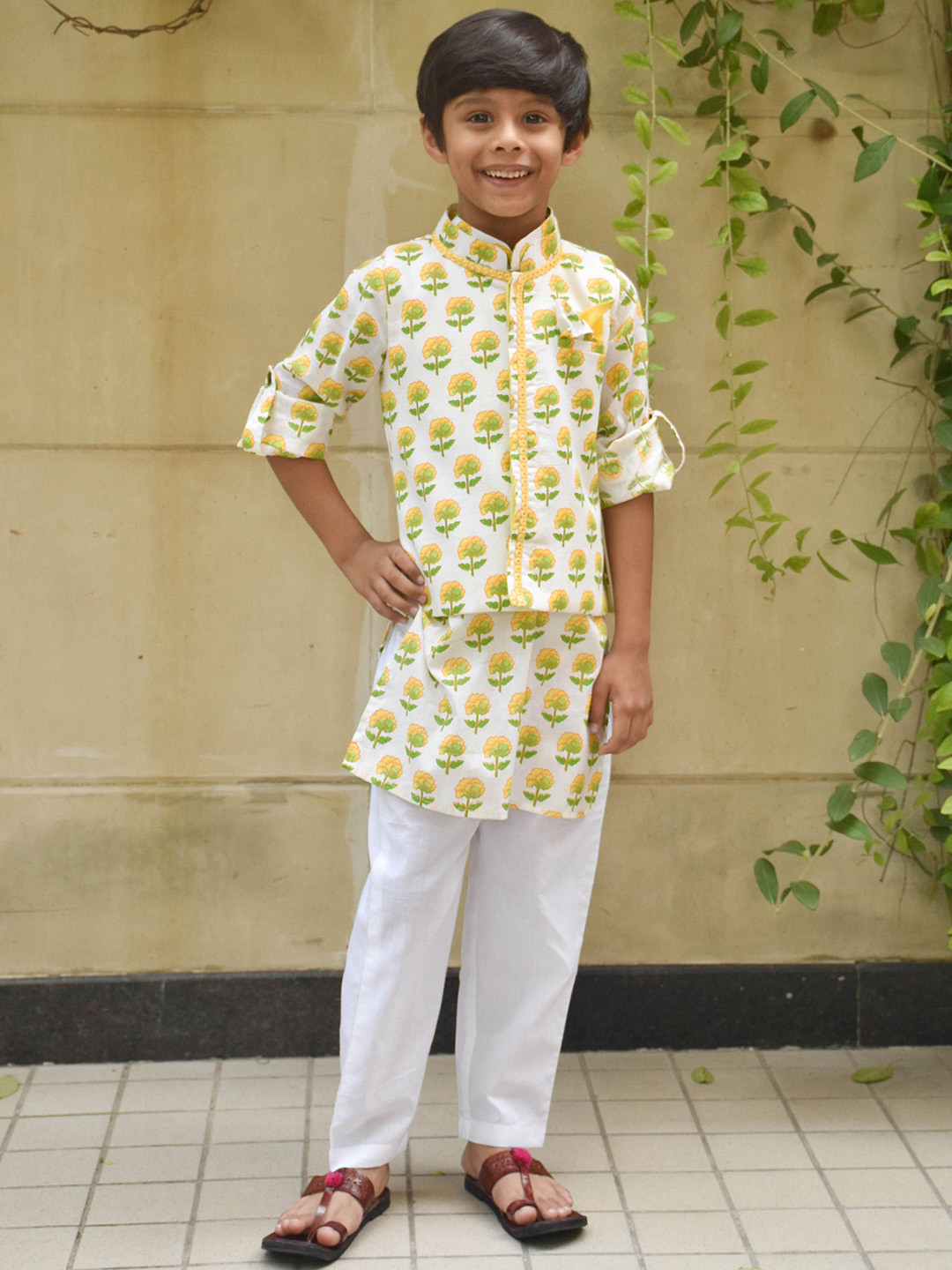 Fayon Kids Boys Floral Printed Regular Pure Cotton Kurta with Trousers & Nehru Jacket