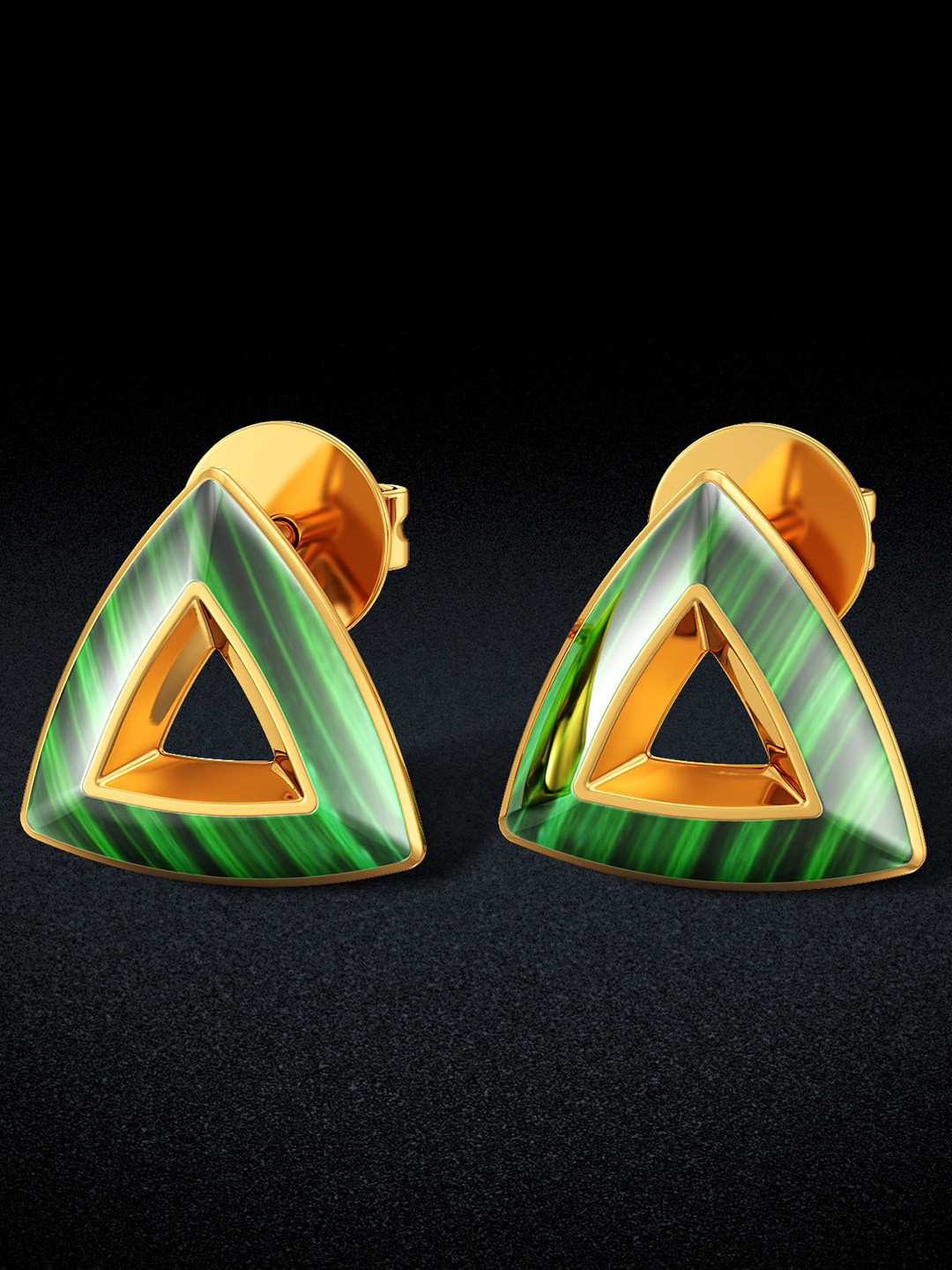 Joyalukkas 18KT Gold Tri Wave Leaf Stud Earrings 4.41 gm