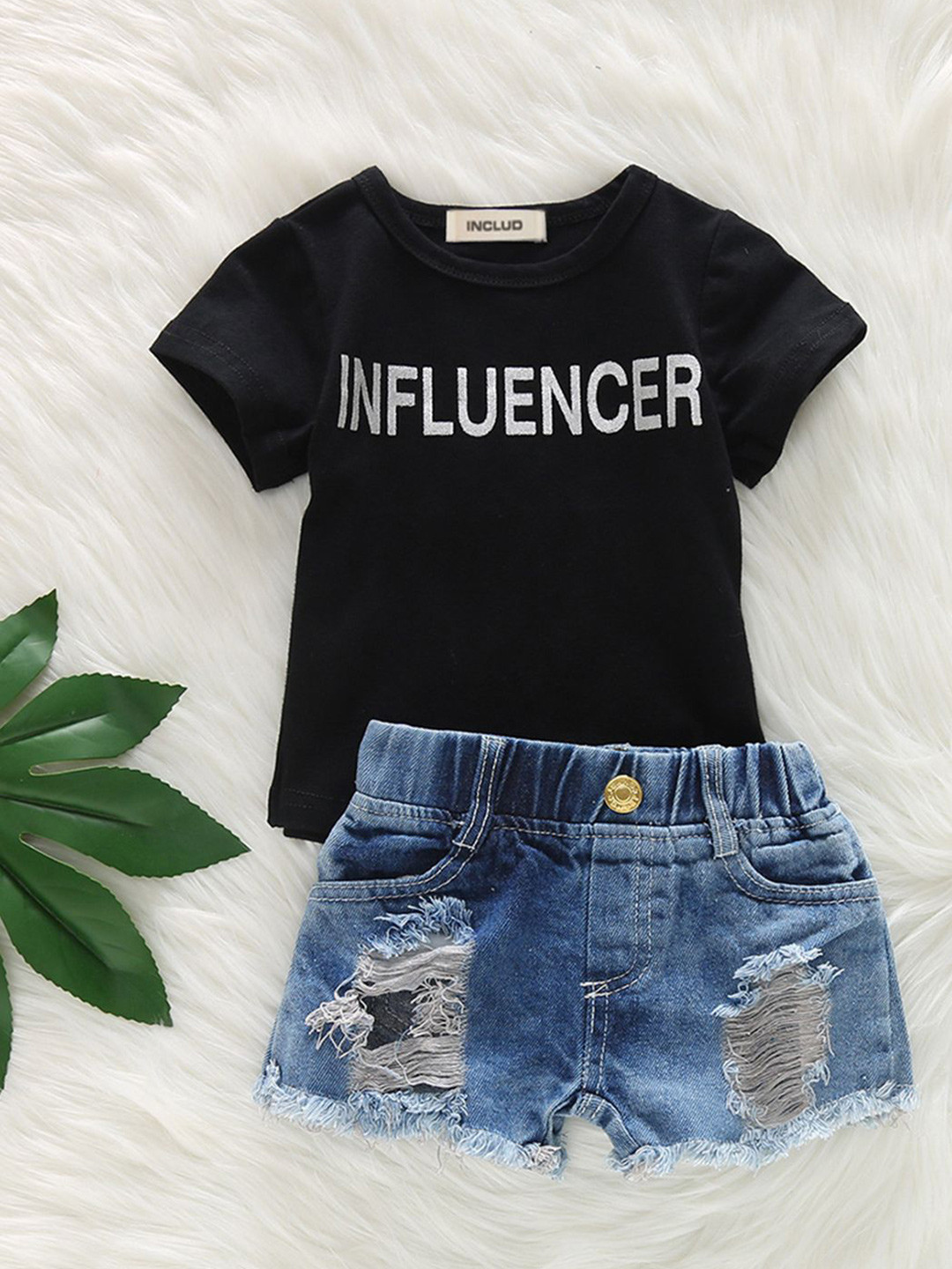 INCLUD Girls Printed T-shirt With Shorts
