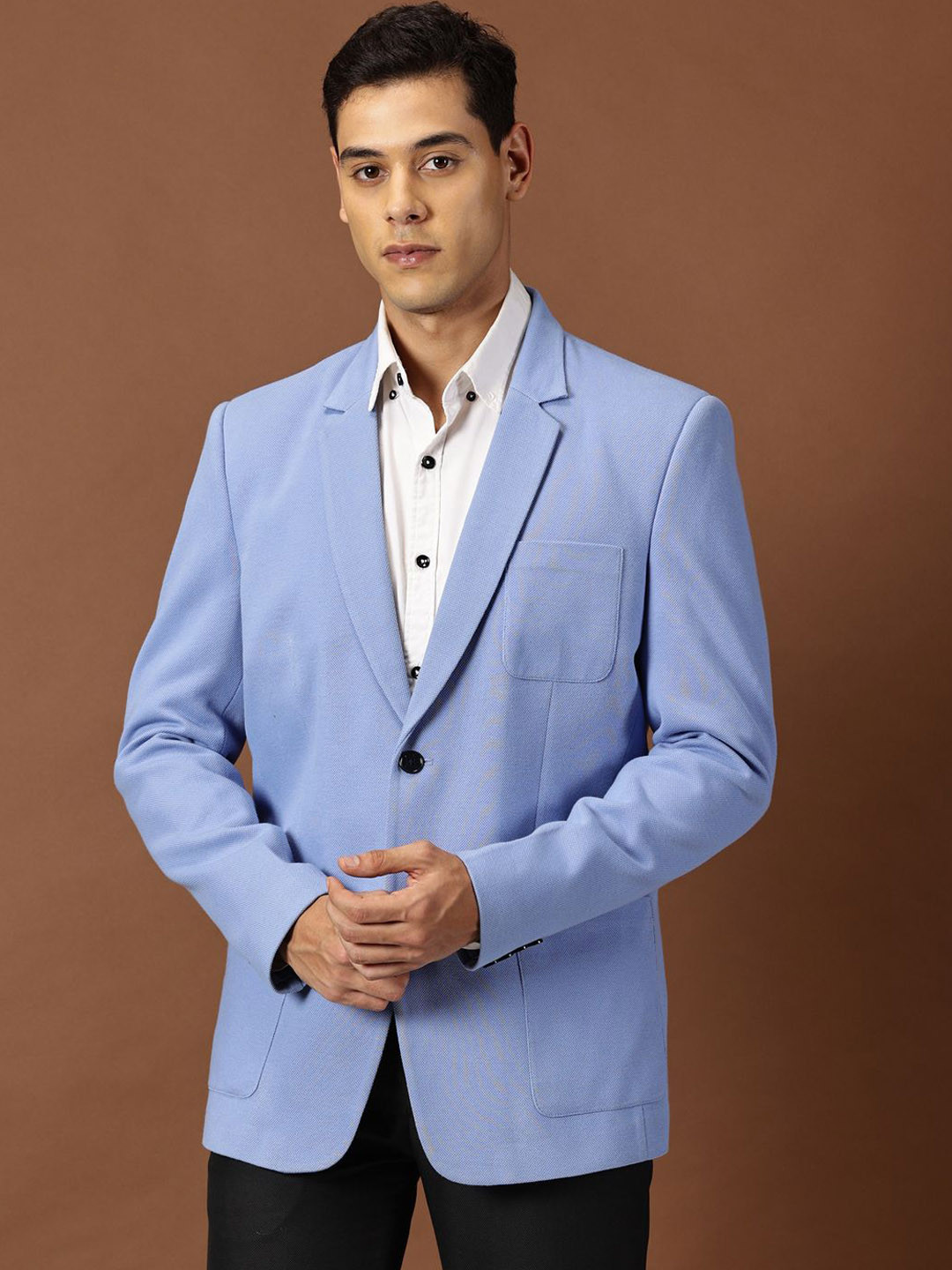 INVICTUS Solid Slim-Fit Single-Breasted Formal Blazer