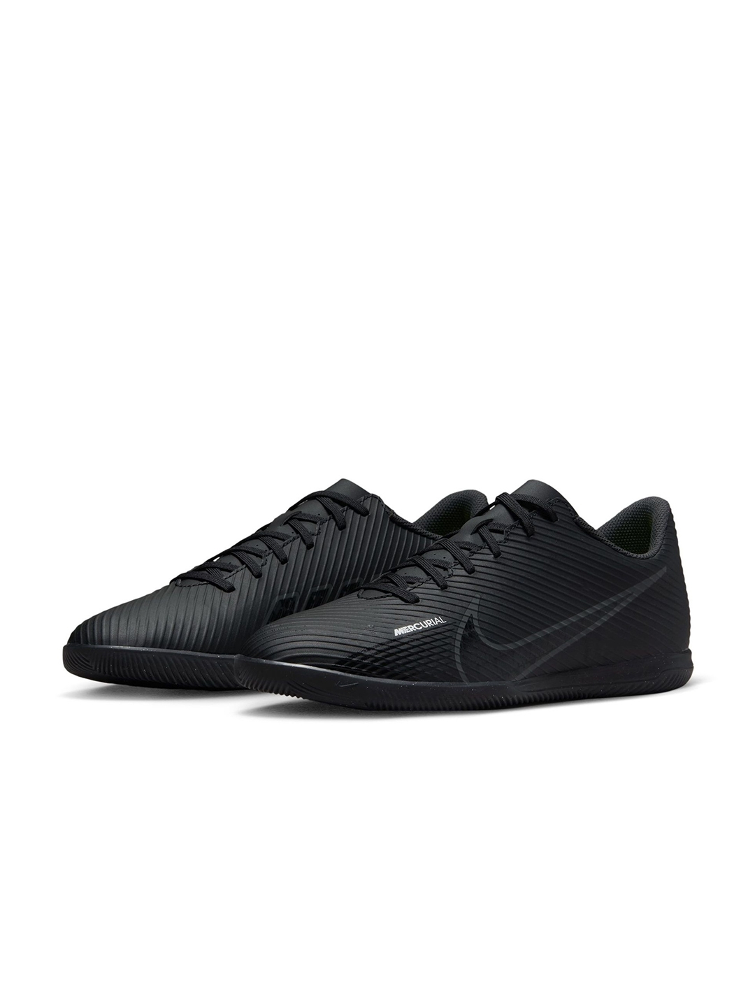 Buy Nike Mercurial Vapor 15 Club Unisex Lace ups Football Shoes Sports Shoes for Unisex 29870686 Myntra