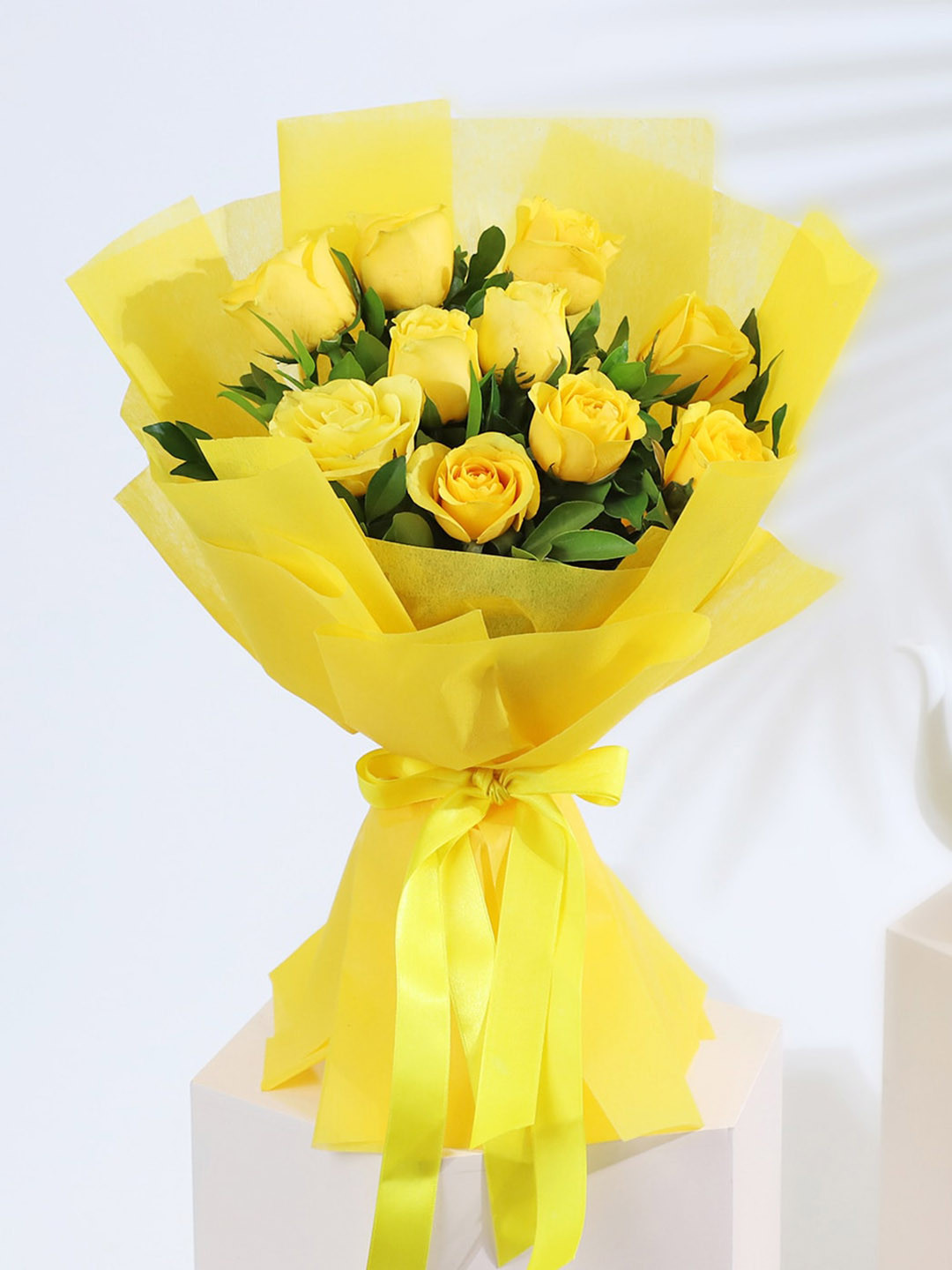 IGP Yellow & Green 10 Pieces Roses Tissue Wrapping Fresh Flower Bouquet