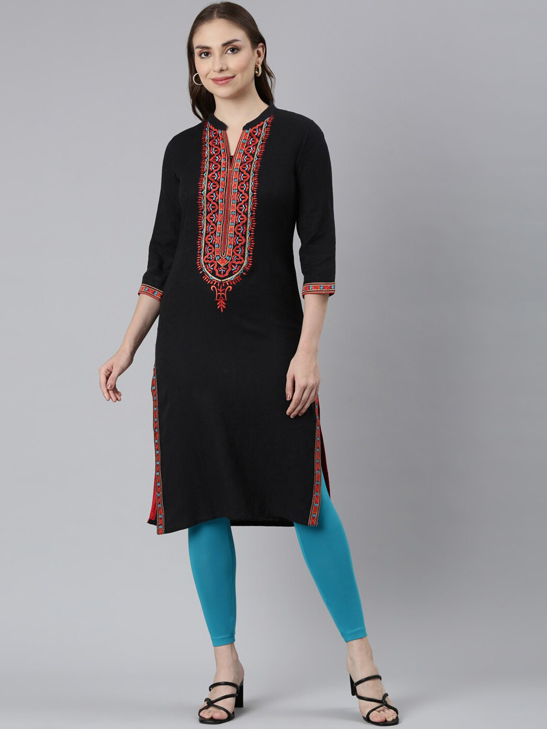 Souchii Women Geometric Yoke Design Thread Work Grandeur & Majestic Artwork Kurta