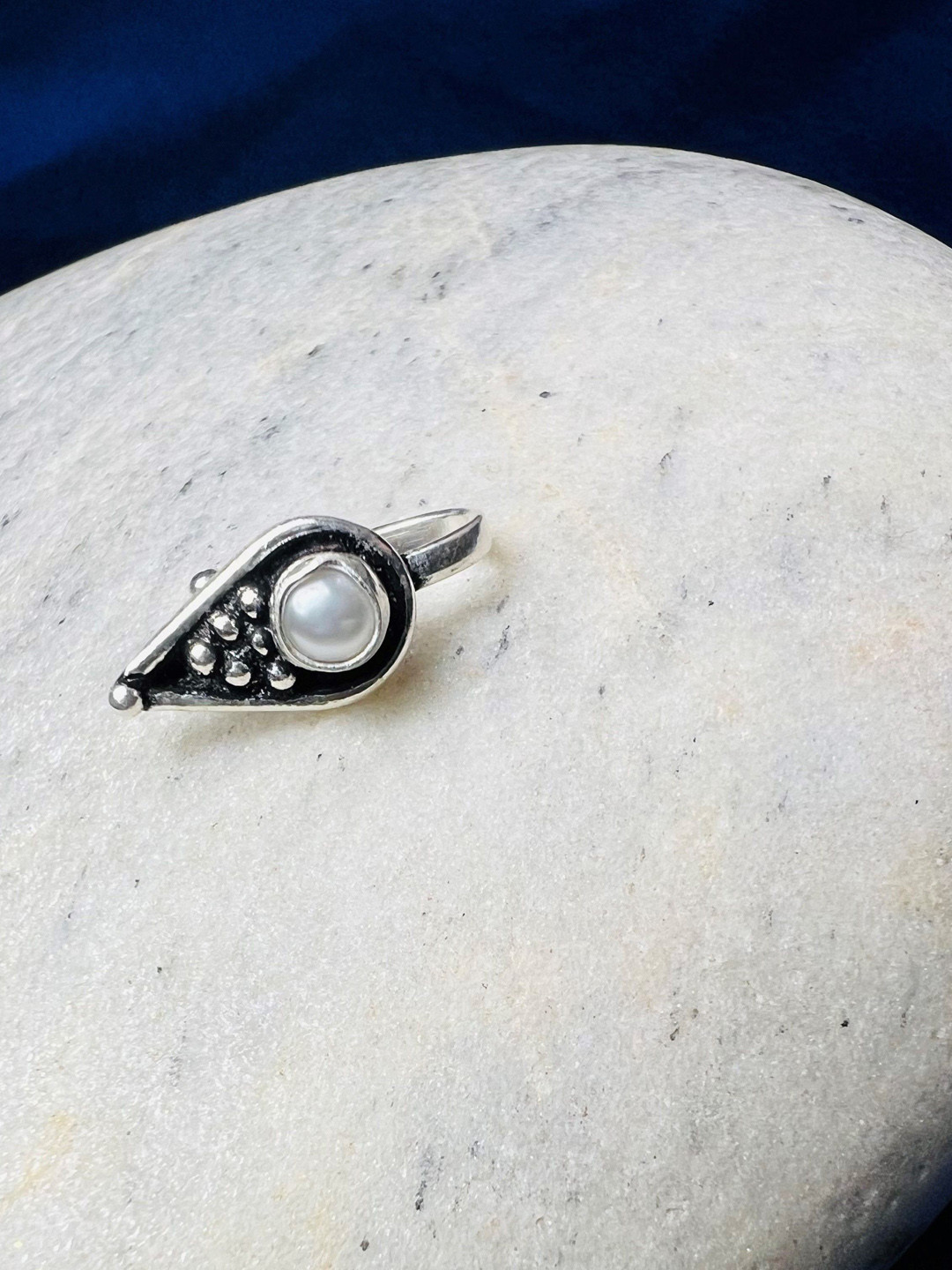 Arte Jewels 92.5 Sterling Silver Stone-Studded Clip-On Septum Nosepin