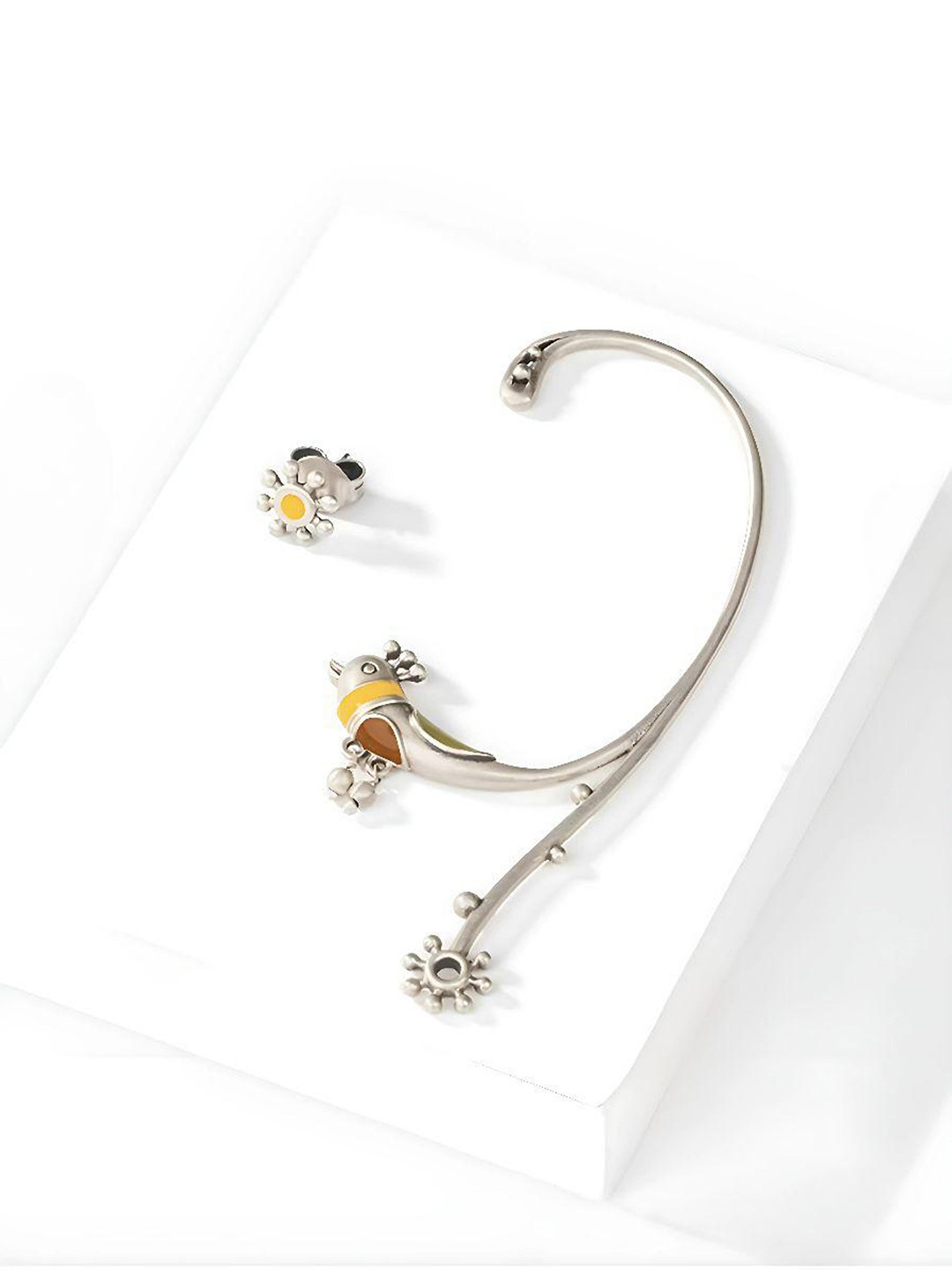 Dulcett Women Contemporary Ear Cuff Earrings