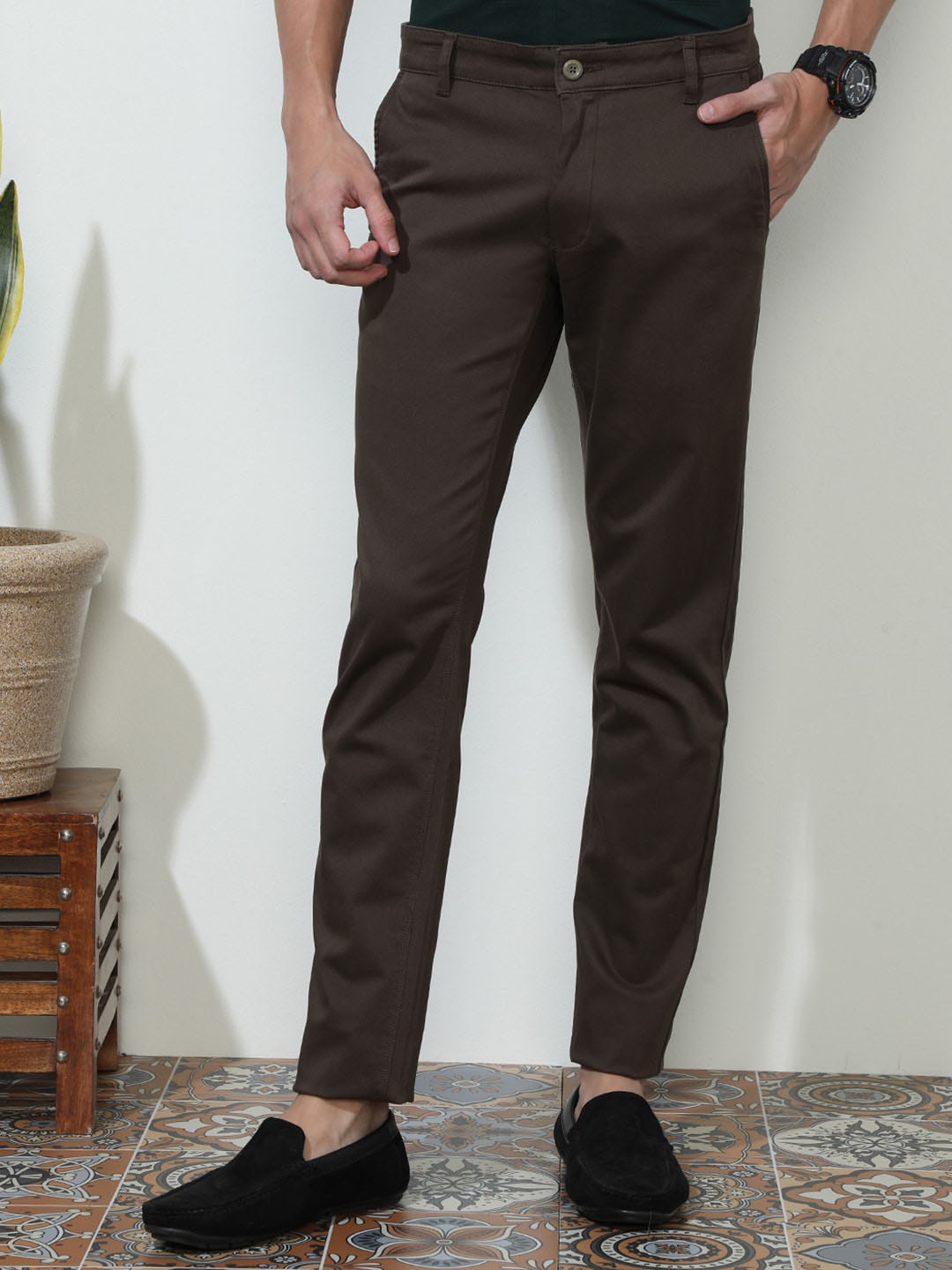 Crocodile Men Textured Slim Fit Chinos Trousers