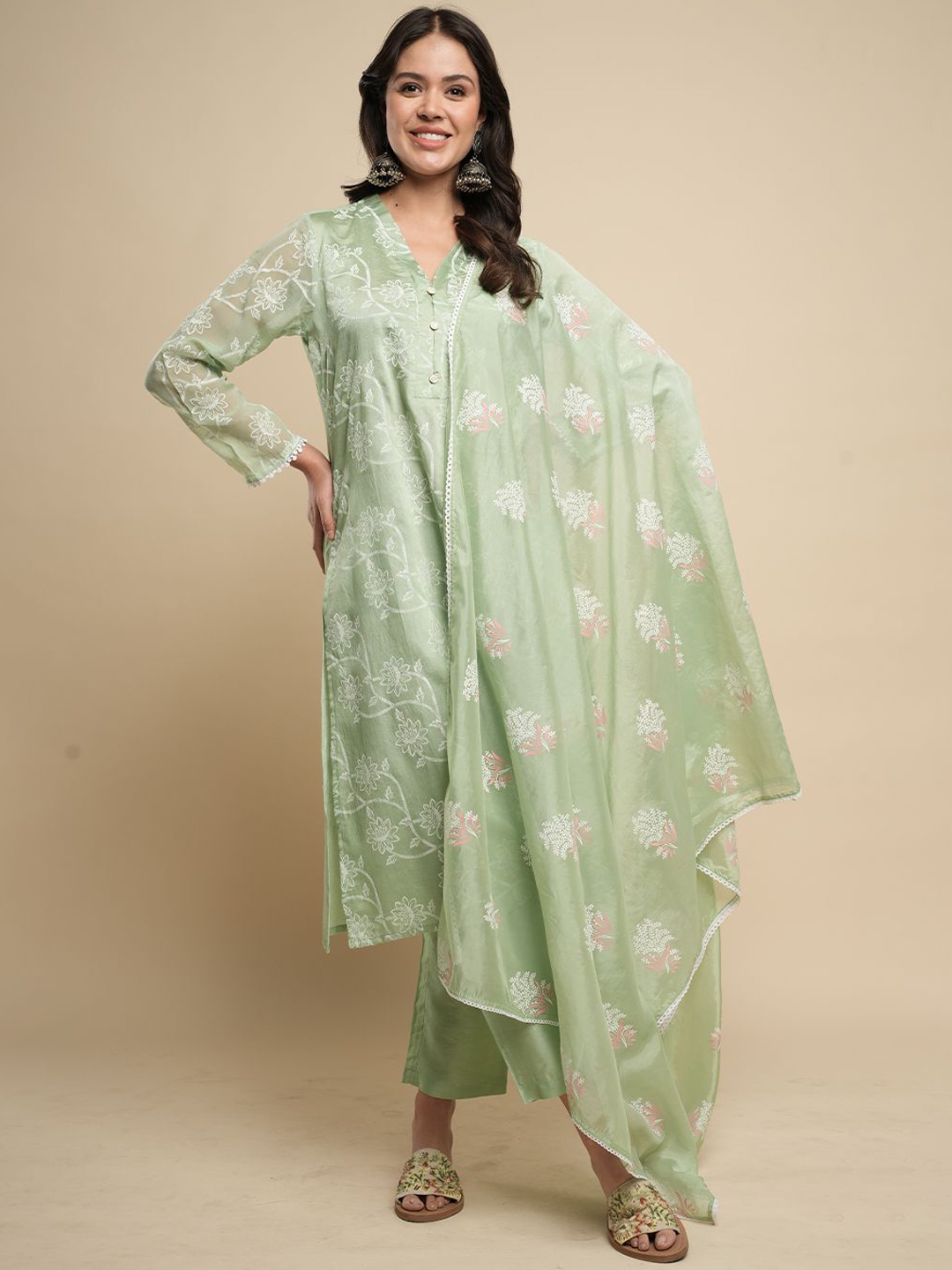 HEEPOSH Women Floral Printed Regular Kurta With Trousers & Dupatta - Kurta Sets for Women 29882183 | Myntra