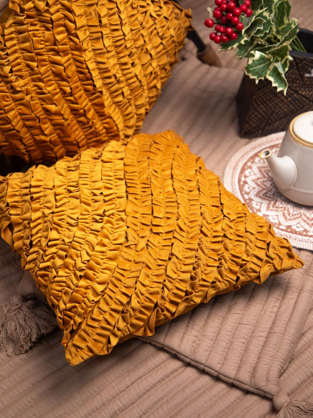 STUDIOHMK Mustard -Colored Velvet Square Cushions