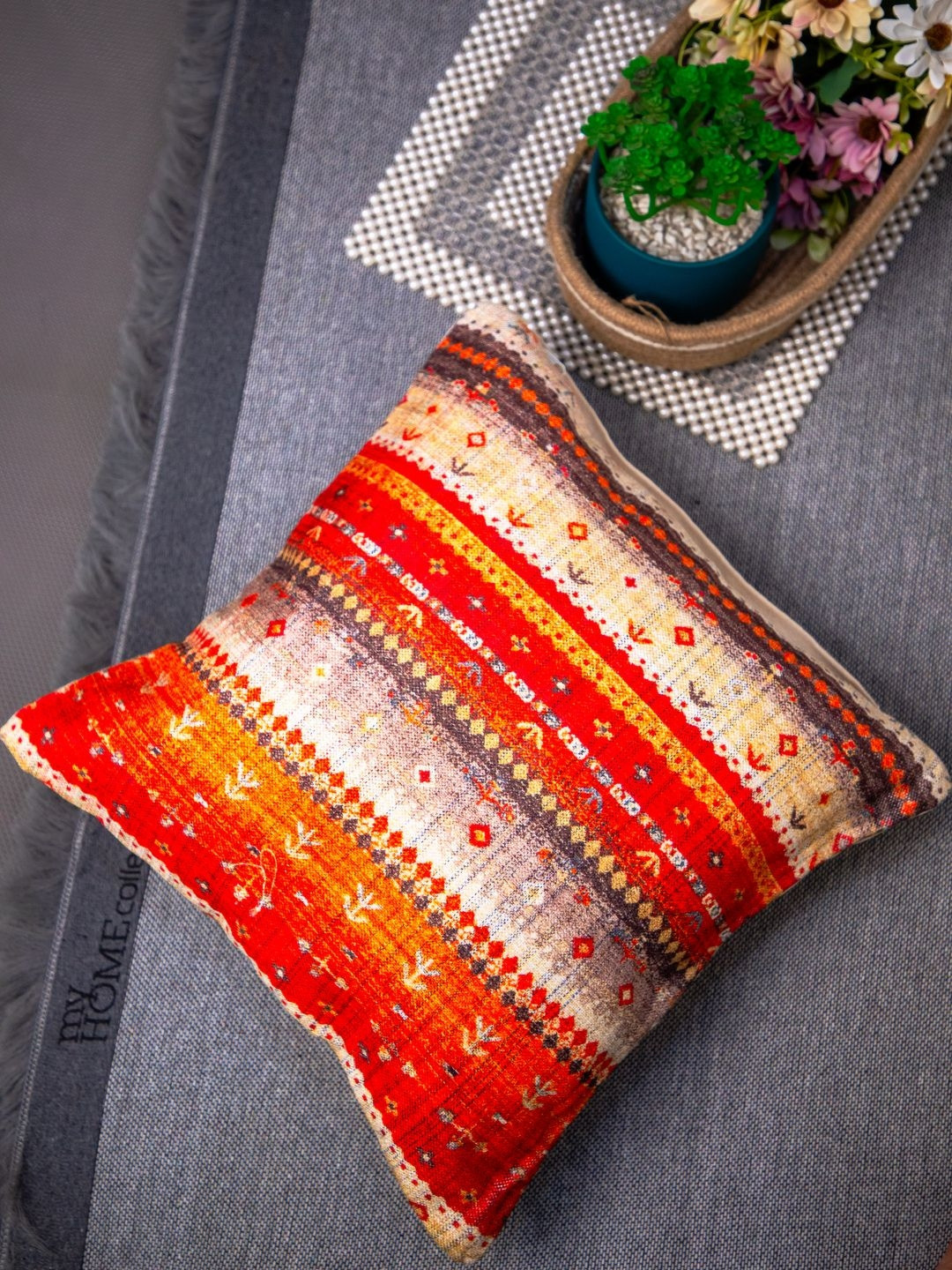 STUDIOHMK Red & Cream-Coloured Striped Square Cushion Covers