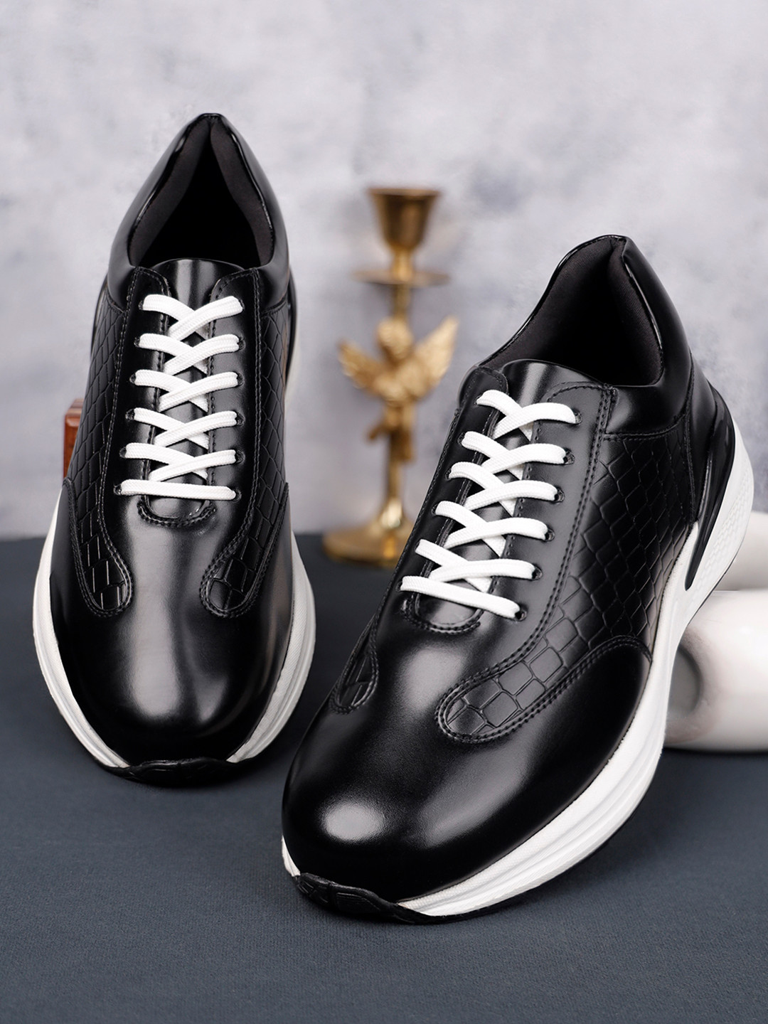 LOUIS STITCH Men's Leather Sneaker Cushioned Casual Shoes